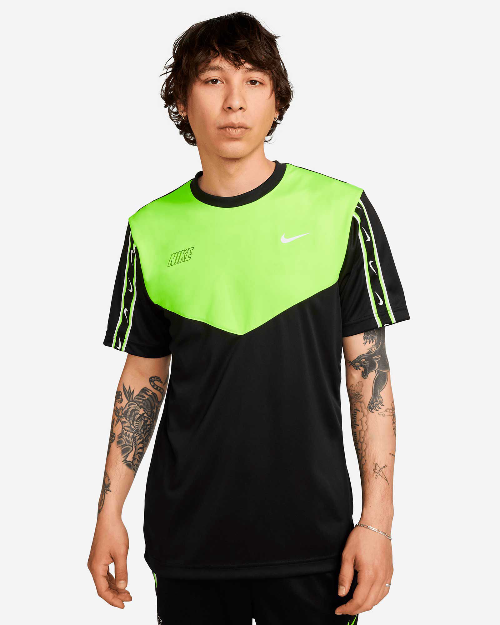 Camiseta Nike Sportswear Repeat - Fútbol Factory