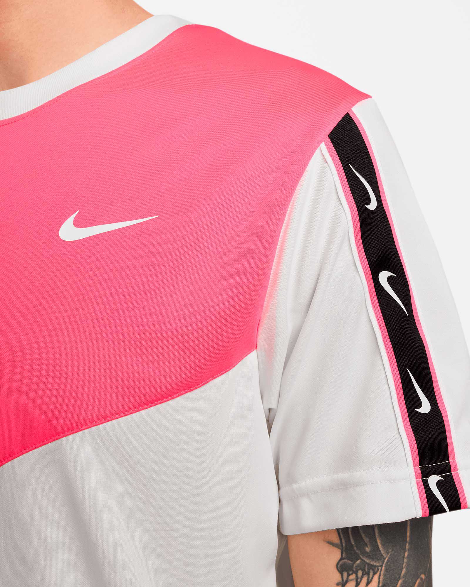 Camiseta Nike Sportswear Repeat - Fútbol Factory