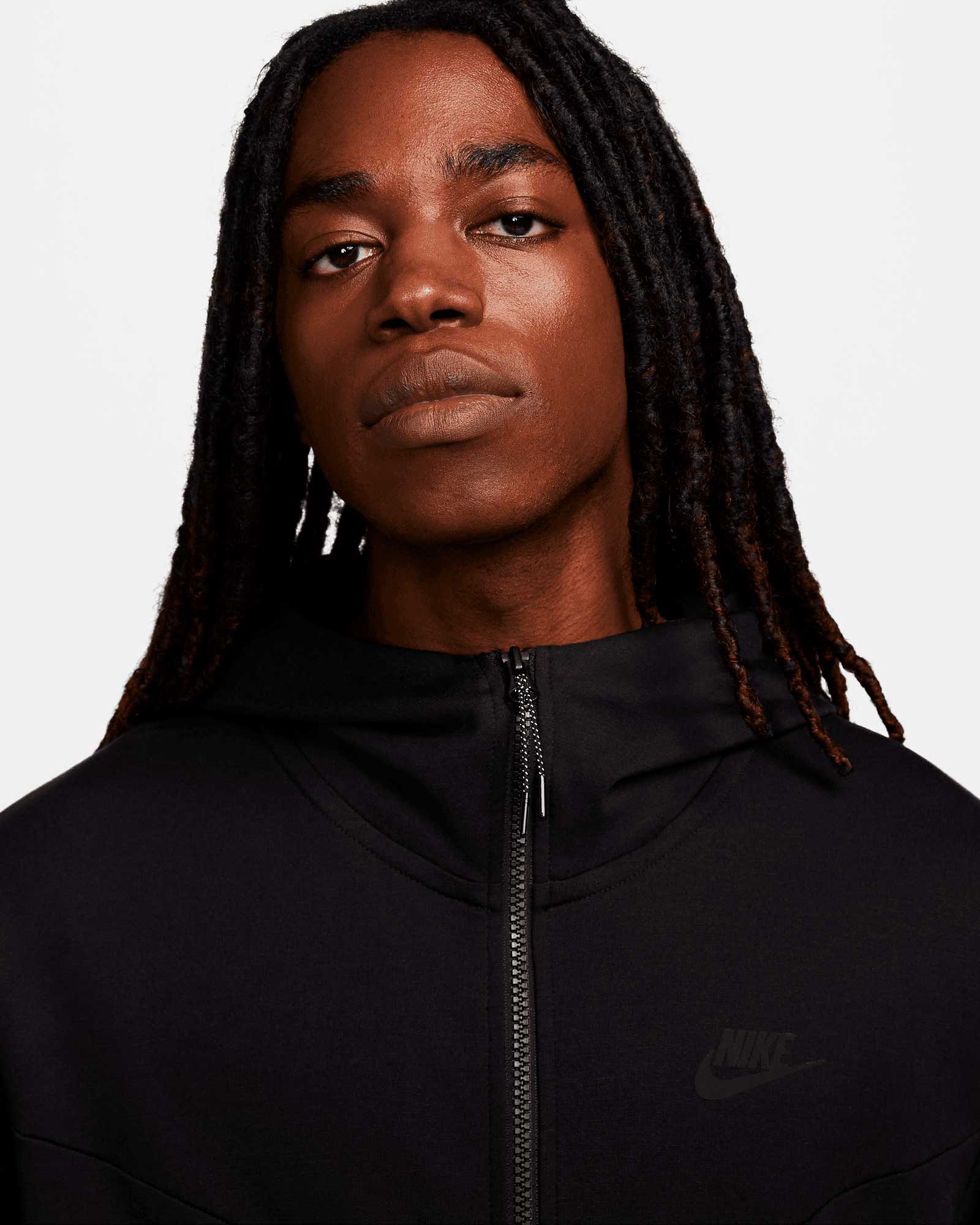 Sudadera Nike Tech Essentials - Fútbol Factory