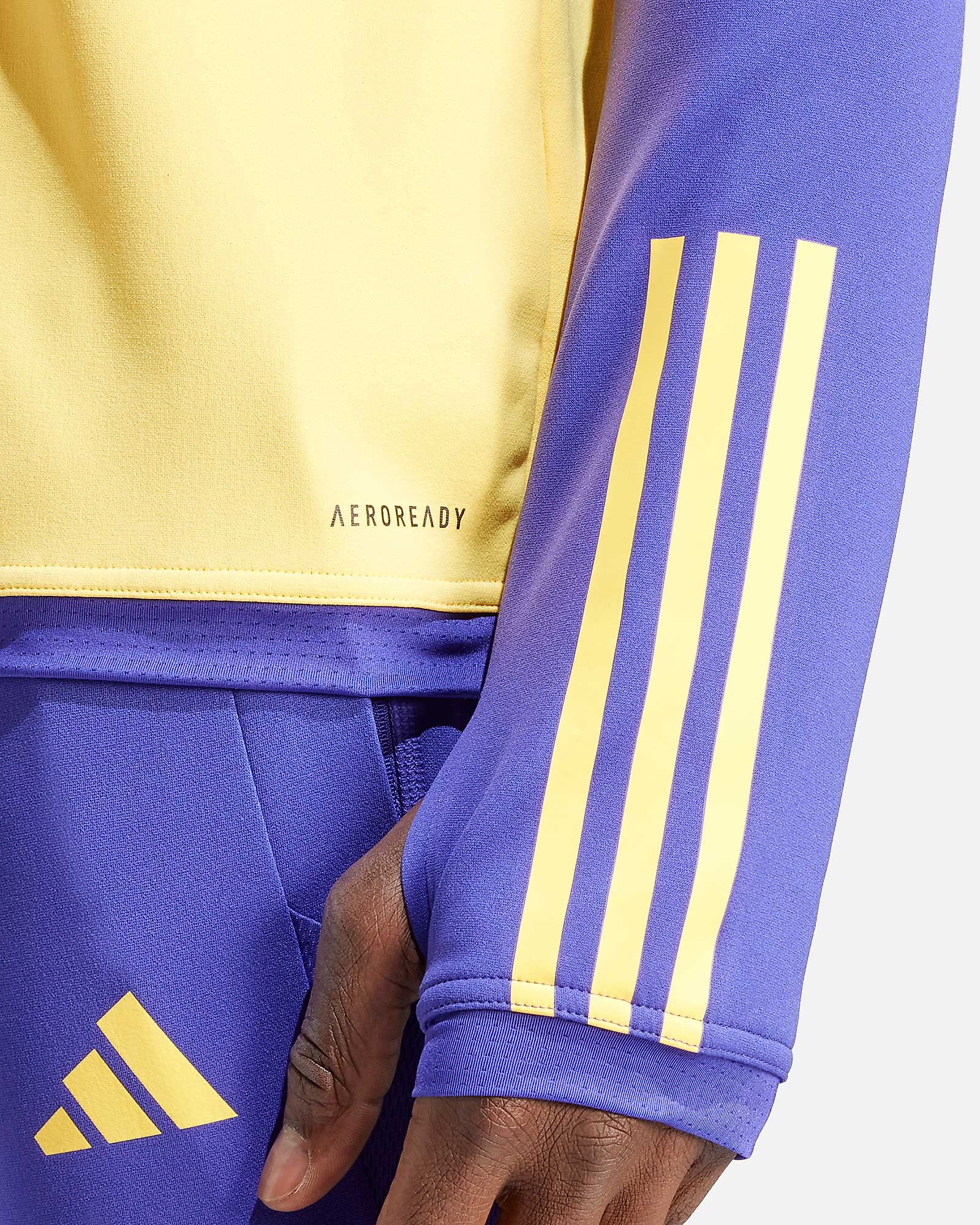 Sudadera Real Madrid 2023/2024 TR Top Sudadera Real Madrid 2023/2024 TR Top - Fútbol Factory