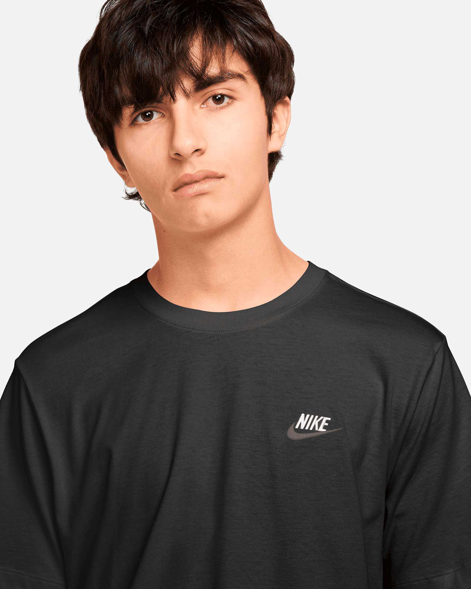 Camiseta Nike Sportswear Club - Fútbol Factory