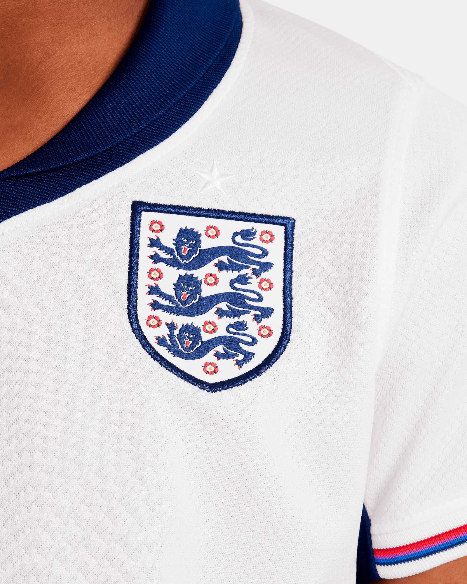 Conjunto 1ª Inglaterra EURO 2024 - Fútbol Factory