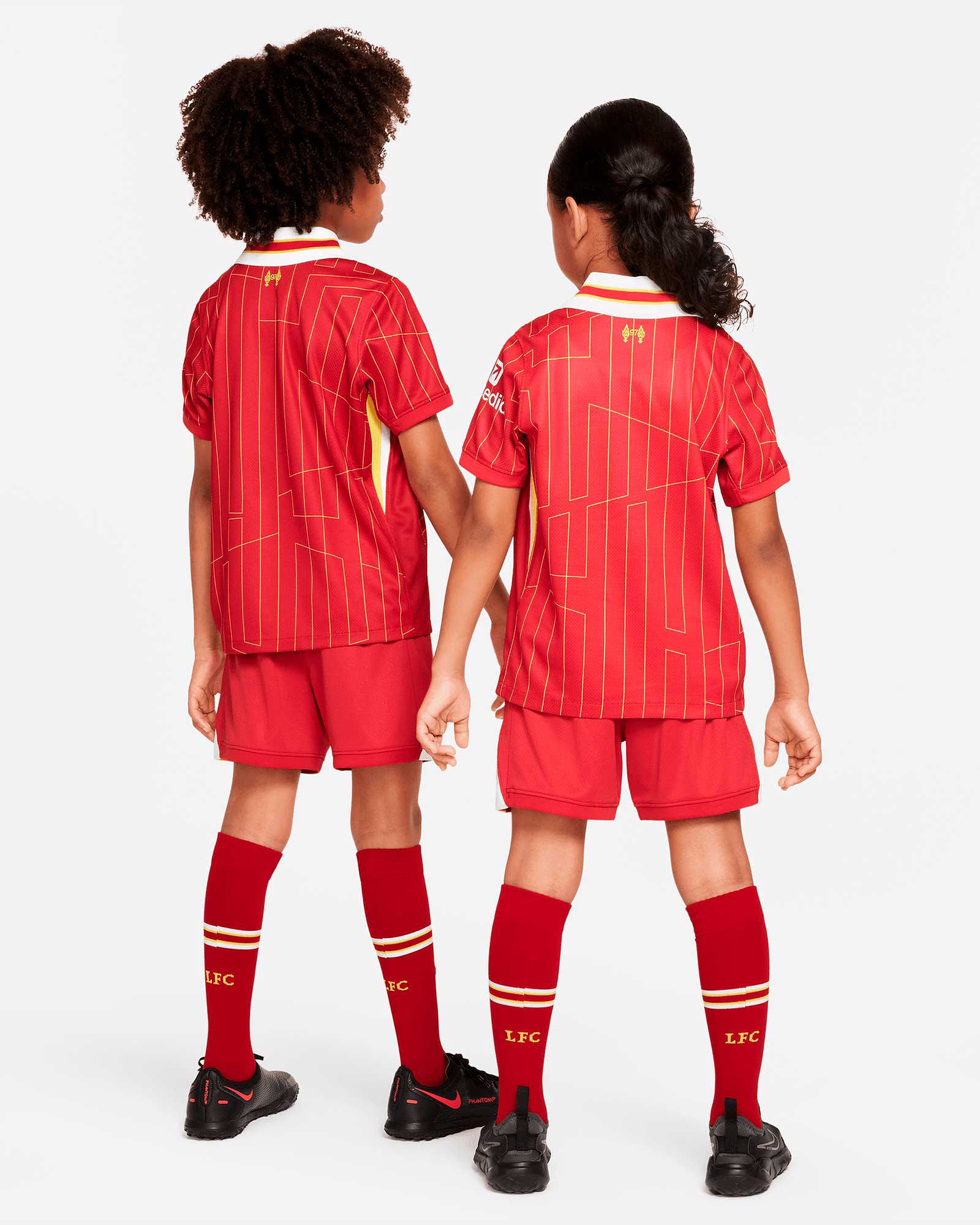 Conjunto 1ª Liverpool FC 2024/2025 - Fútbol Factory