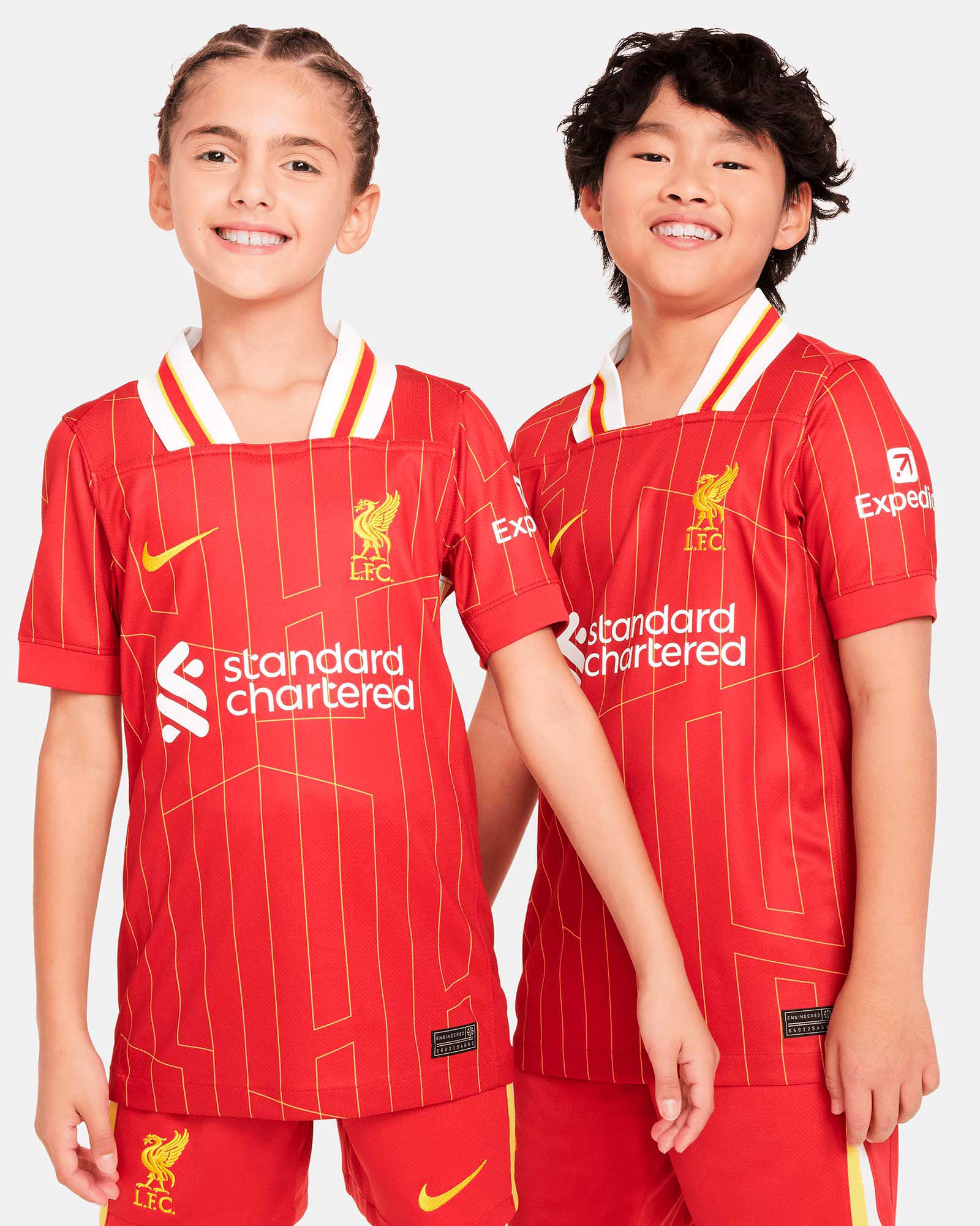 Conjunto 1ª Liverpool FC 2024/2025 - Fútbol Factory