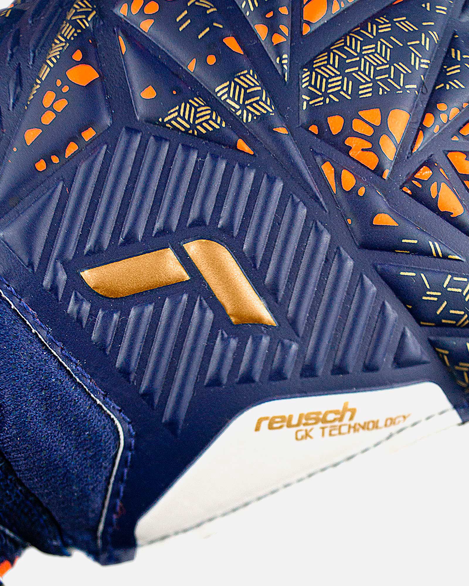 Guantes Reusch Attrakt Solid - Fútbol Factory