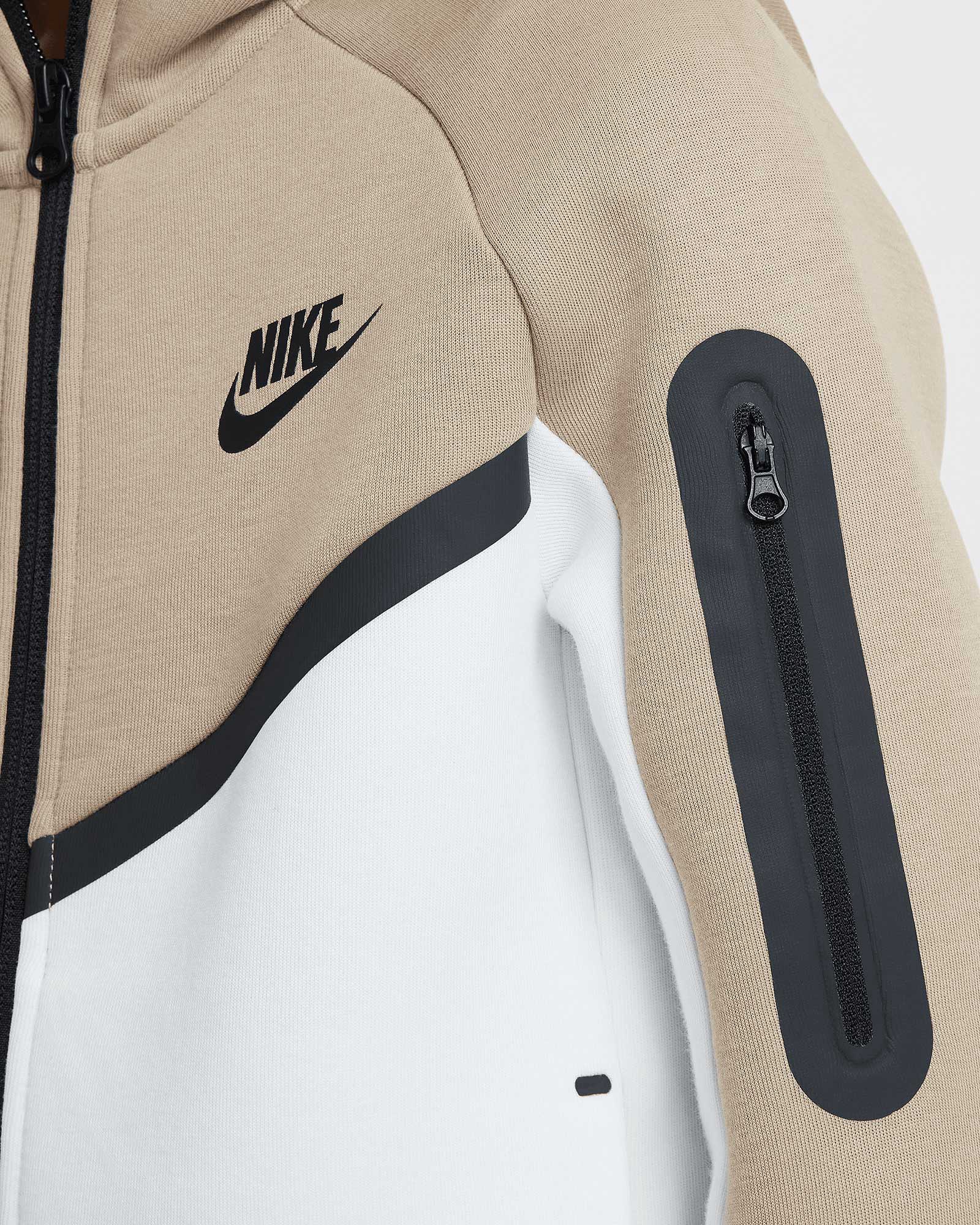 Chaqueta Nike Sportswear Tech - Fútbol Factory