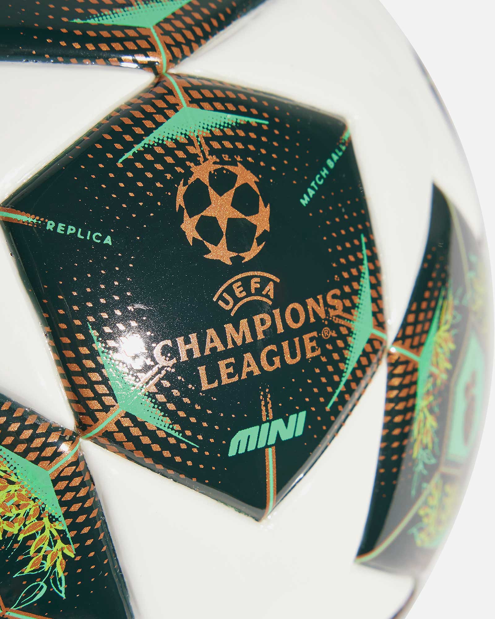 Mini Bola adidas para a Liga dos Campeões 2024/2025 - Fútbol Factory