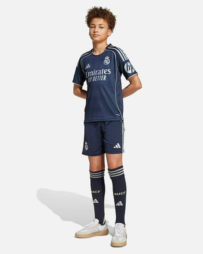 Conjunto 2ª Real Madrid 2025/2026