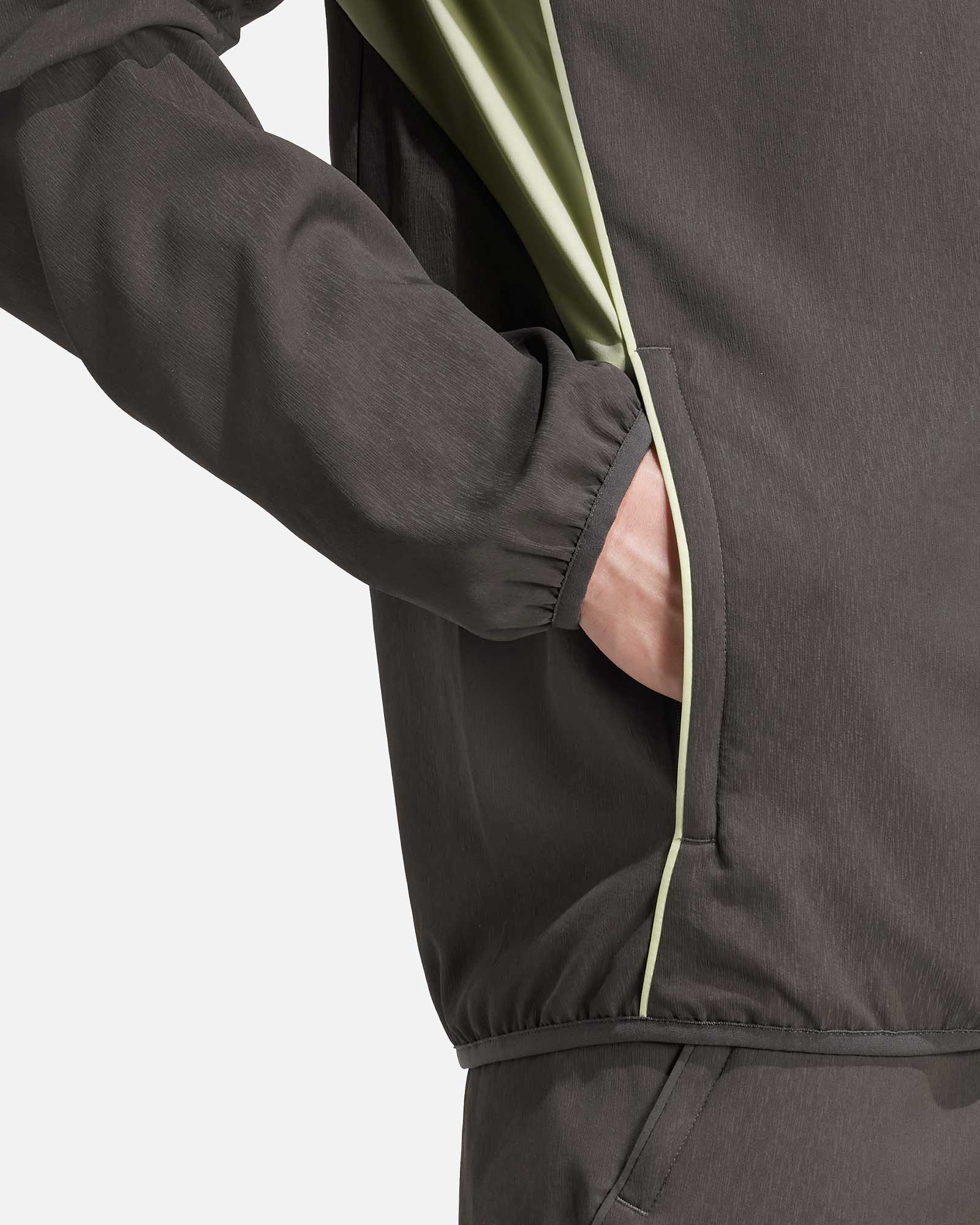 Chaqueta Real Madrid 2025/2026 Prematch - Fútbol Factory