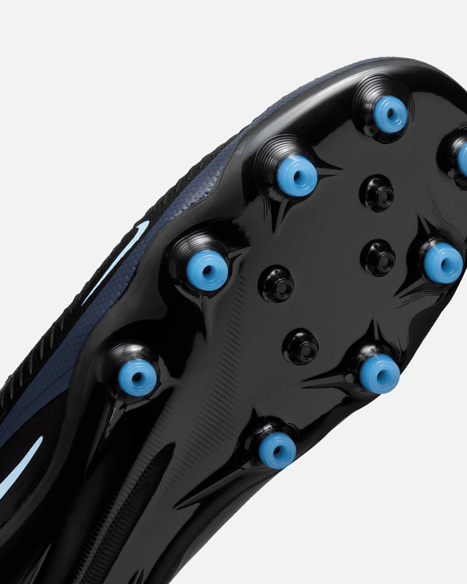 Botas Nike Phantom 6 Low Pro AG - Fútbol Factory