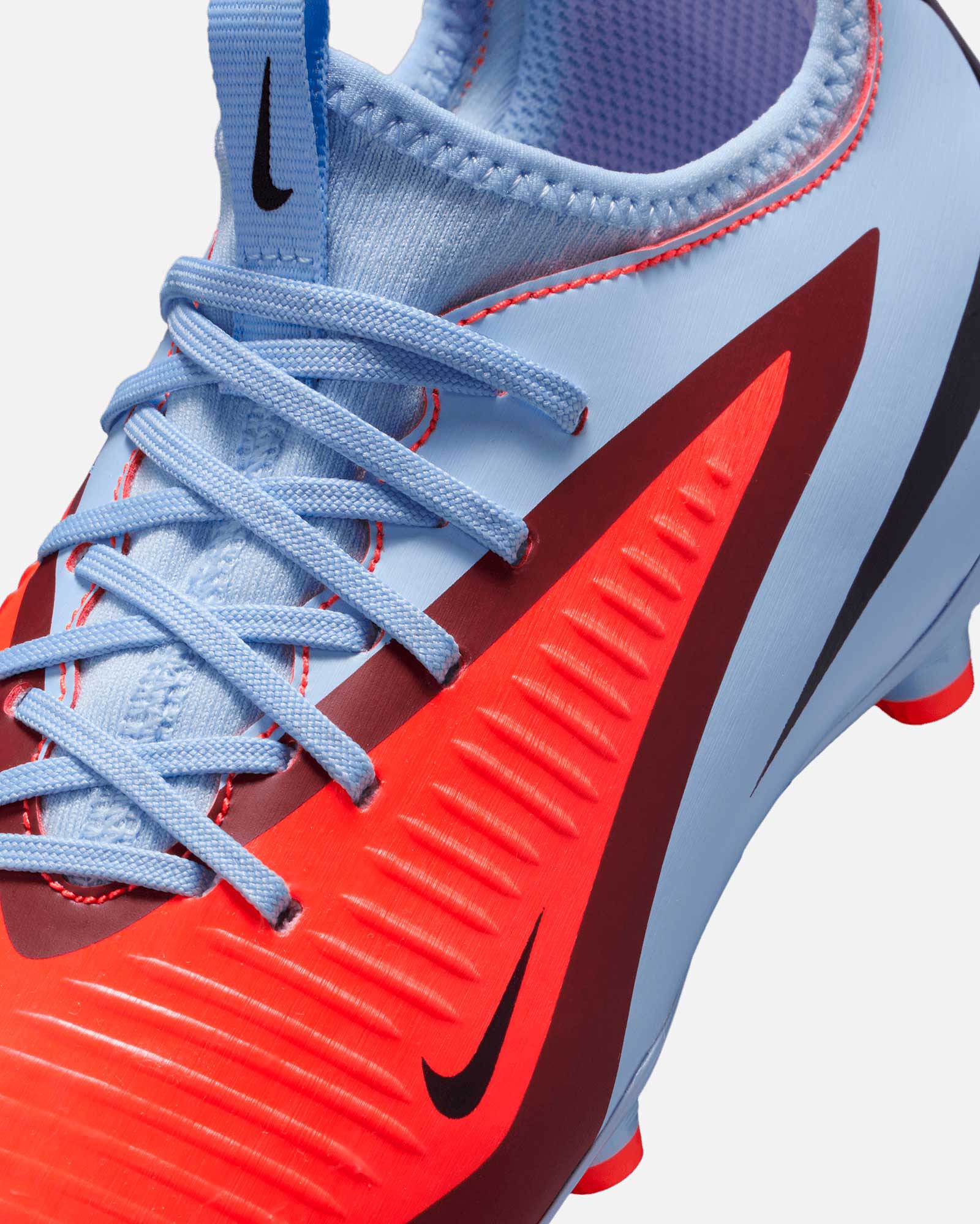 Botas Nike Phantom Low Academy FG/MG - Fútbol Factory