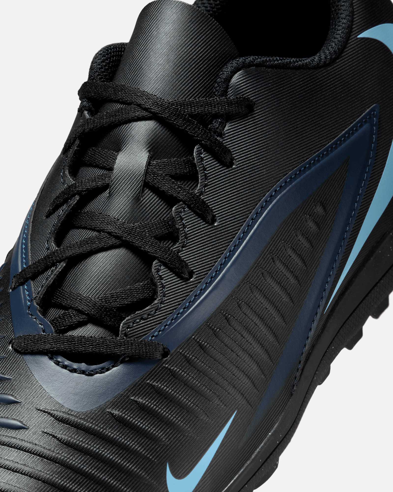 Botas Nike Phantom Low Club TF - Fútbol Factory