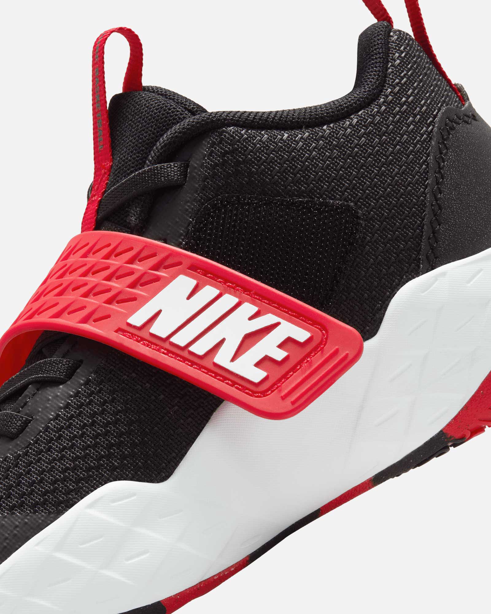 Zapatillas Nike Team Hustle D12 - Fútbol Factory