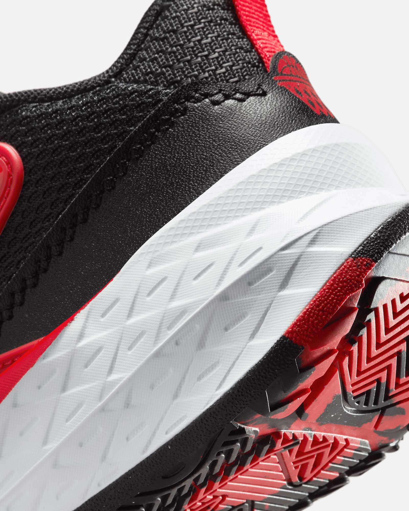 Zapatillas Nike Team Hustle D12 - Fútbol Factory
