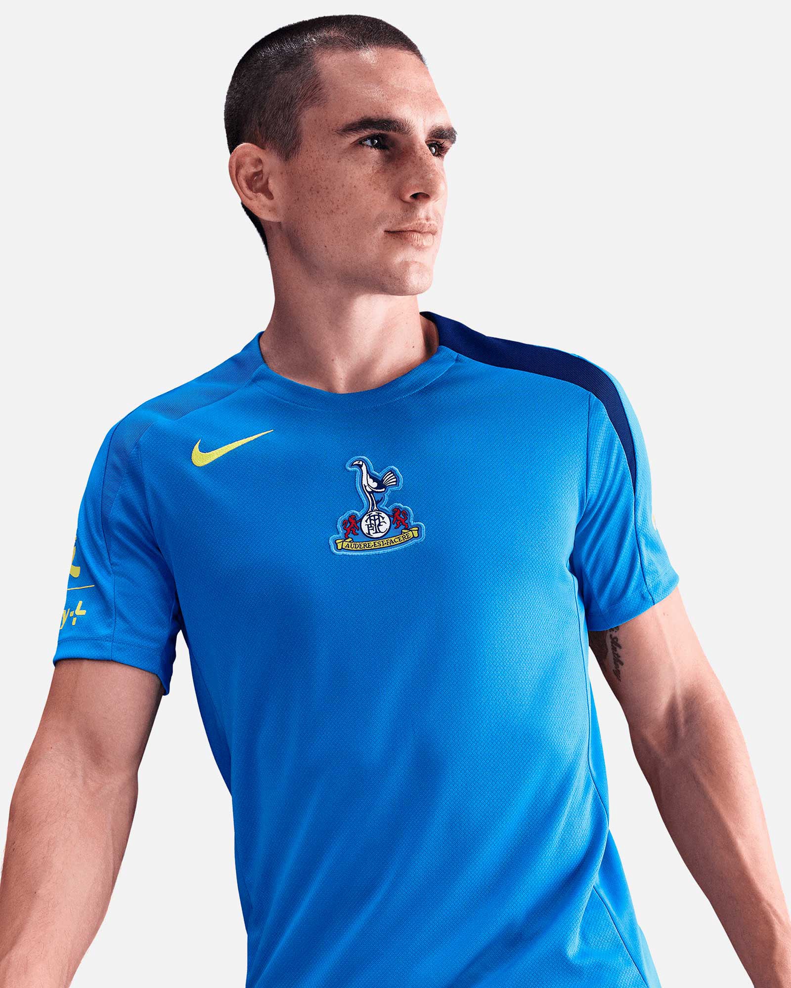 Camiseta Tottenham Hotspur 2025/2026 Strike Top TR - Fútbol Factory