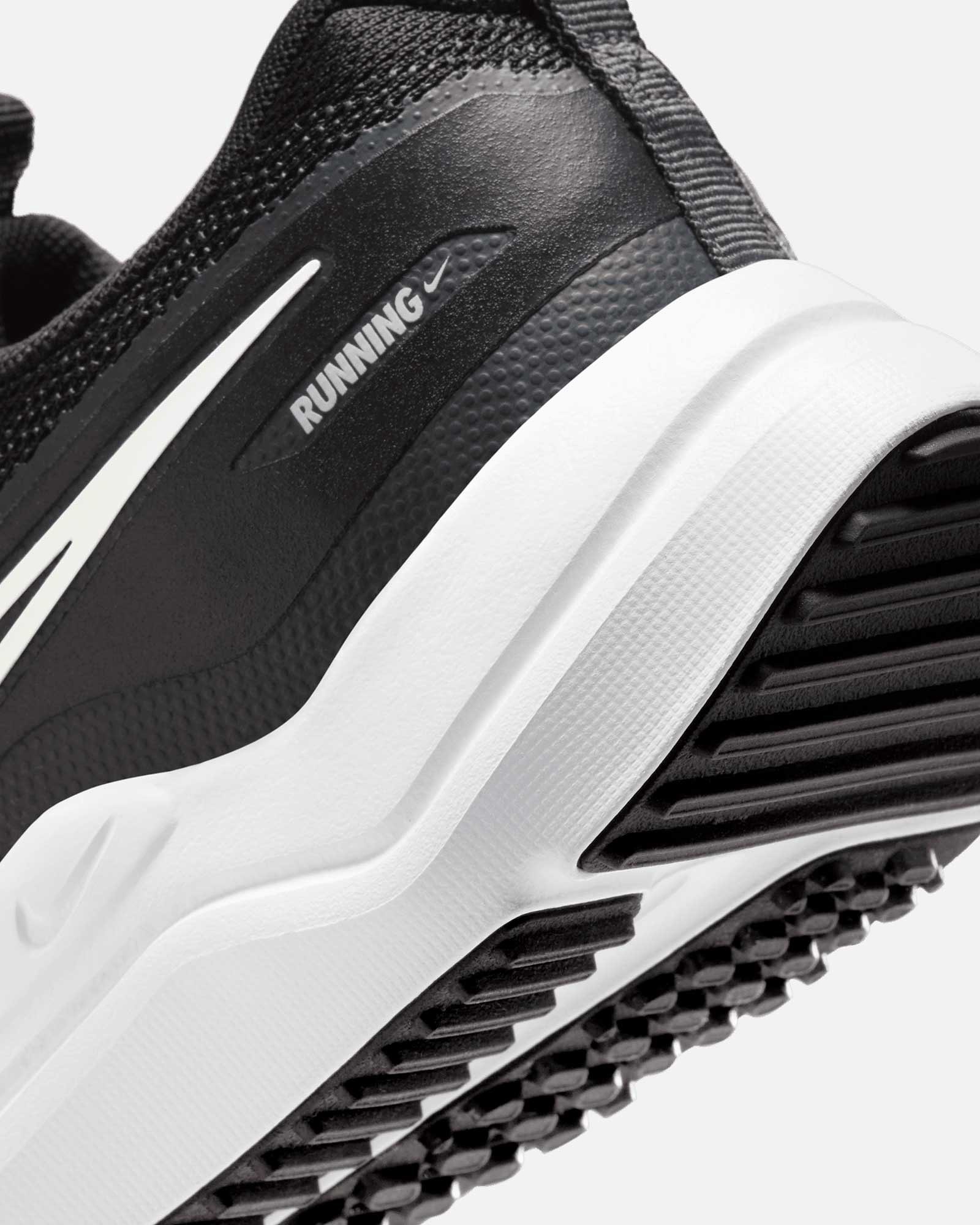 Zapatillas Nike Cosmic Runner - Fútbol Factory
