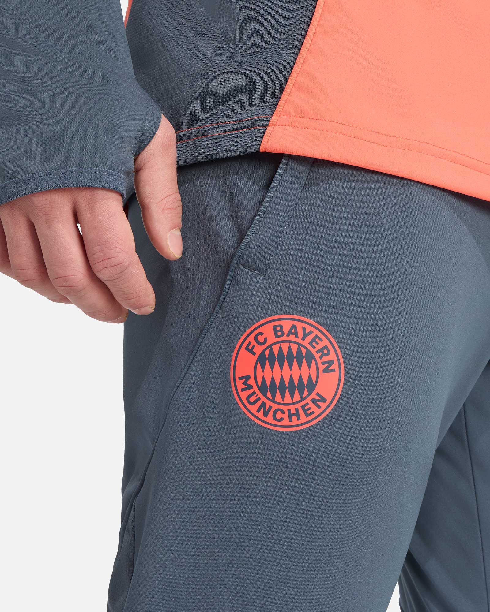 Pantalón FC Bayern 2025/2026 TR - Fútbol Factory