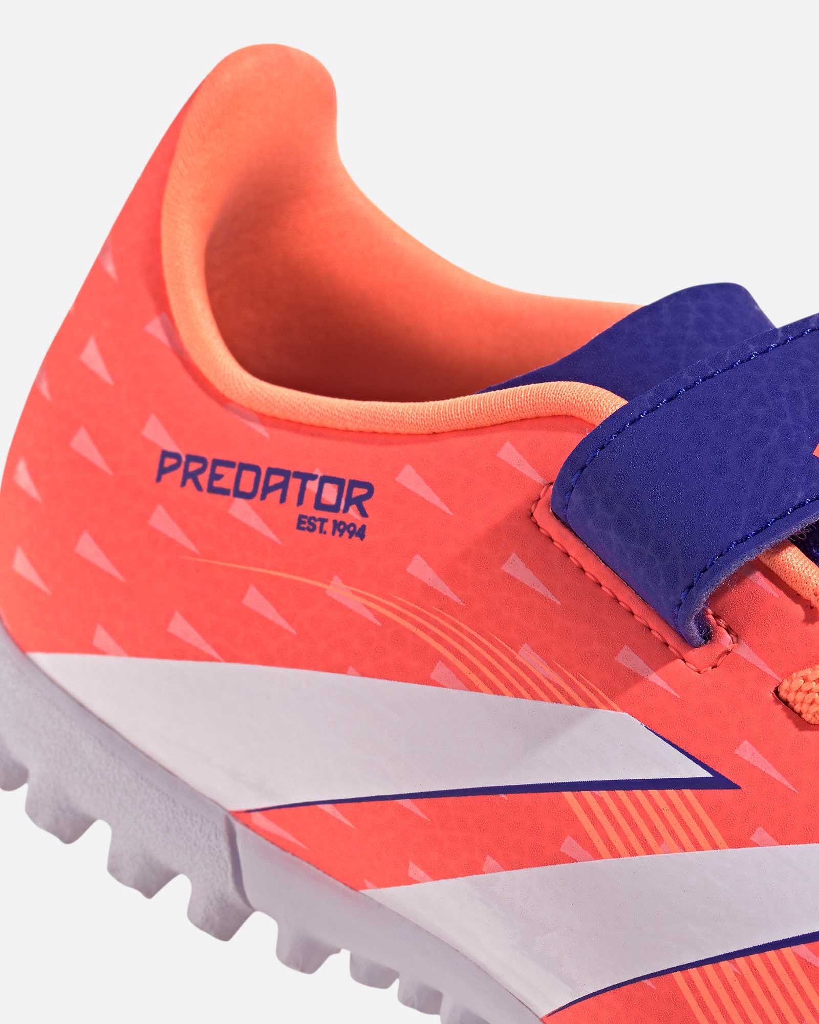 Botas adidas Predator Club TF - Fútbol Factory