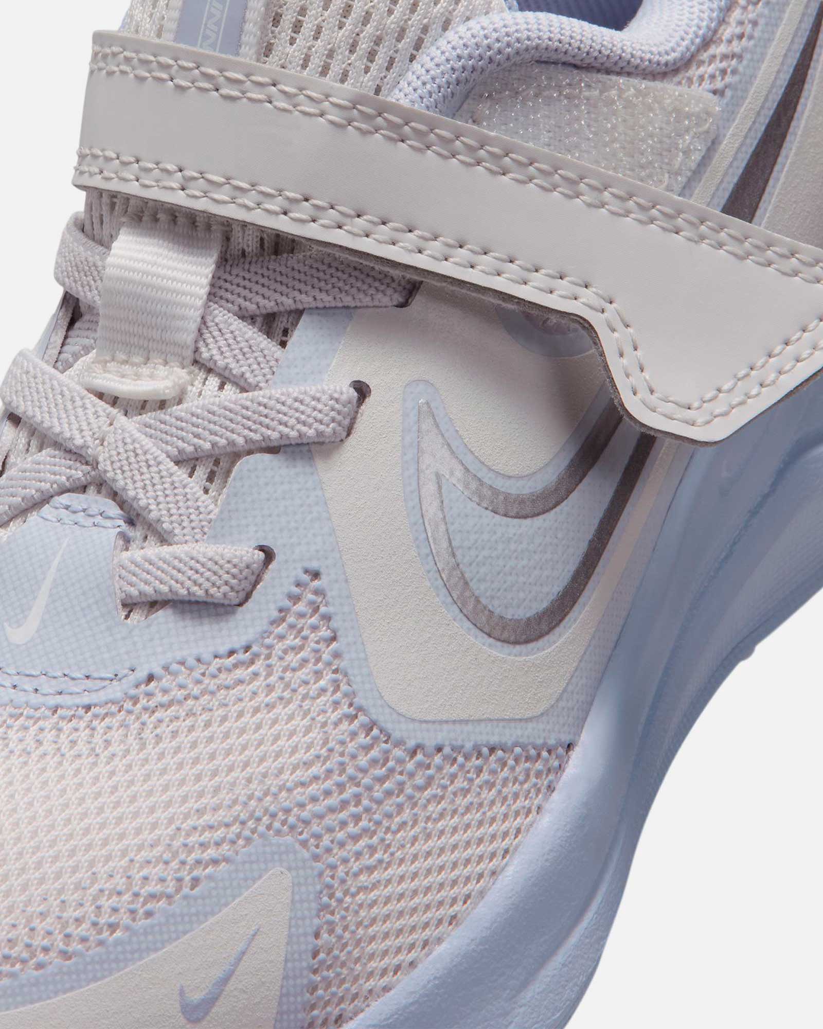 Zapatillas Nike Cosmic Runner - Fútbol Factory