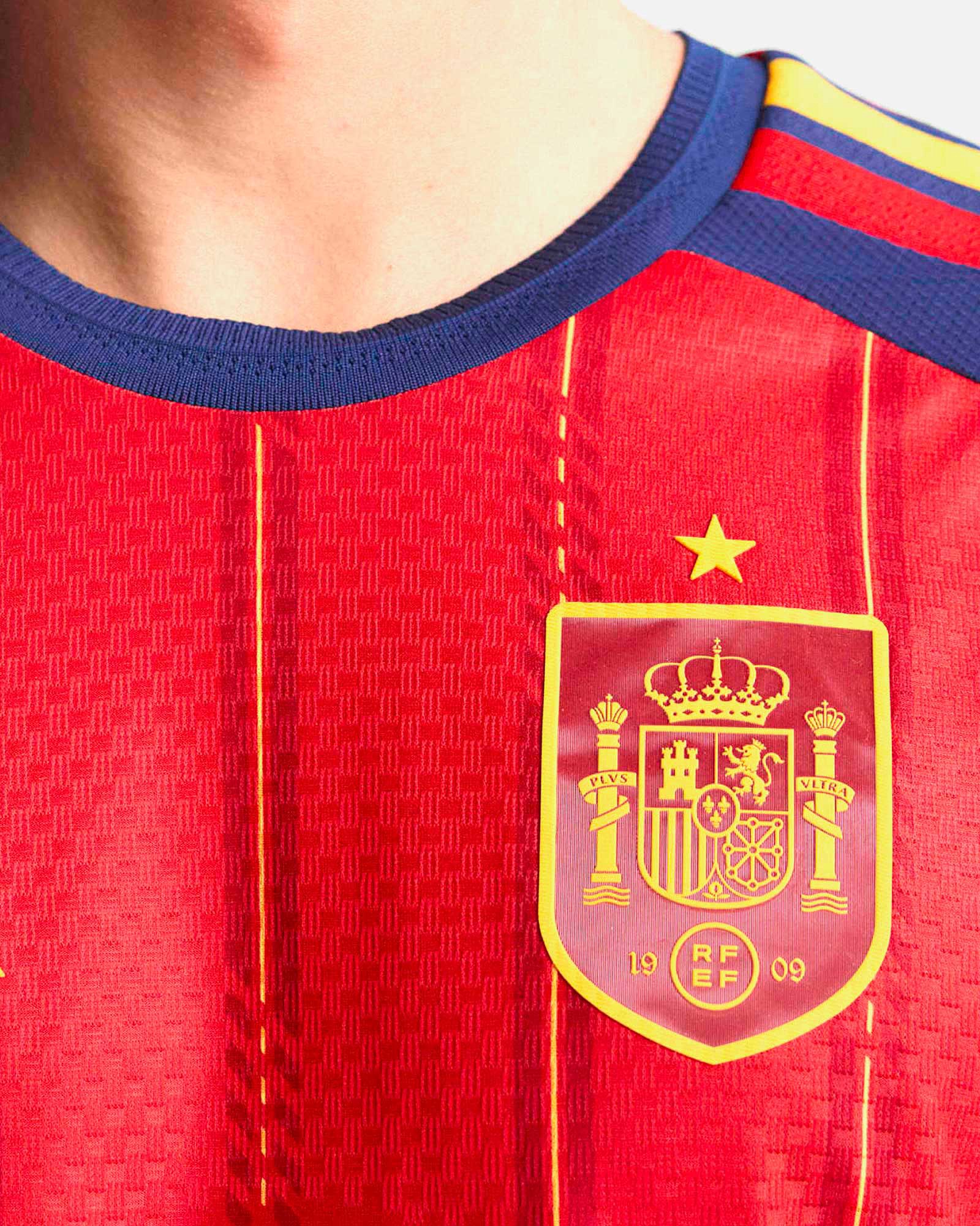 Camiseta manga larga 1ª España Mundial 2026 Authentic Personalizado Camiseta manga larga 1ª España Mundial 2026 Authentic Personalizado - Fútbol Factory