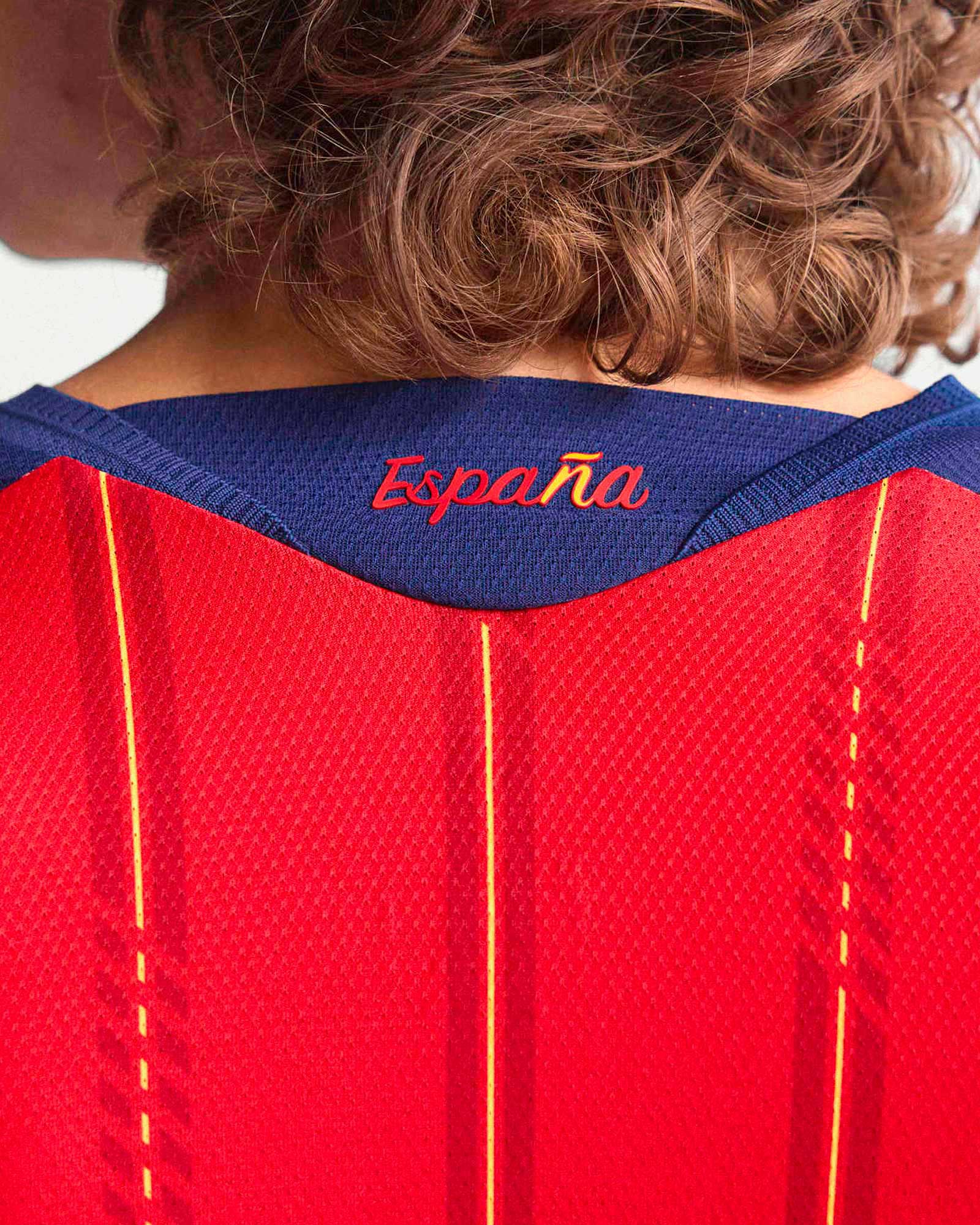 Camiseta manga larga 1ª España Mundial 2026 Authentic Personalizado Camiseta manga larga 1ª España Mundial 2026 Authentic Personalizado - Fútbol Factory