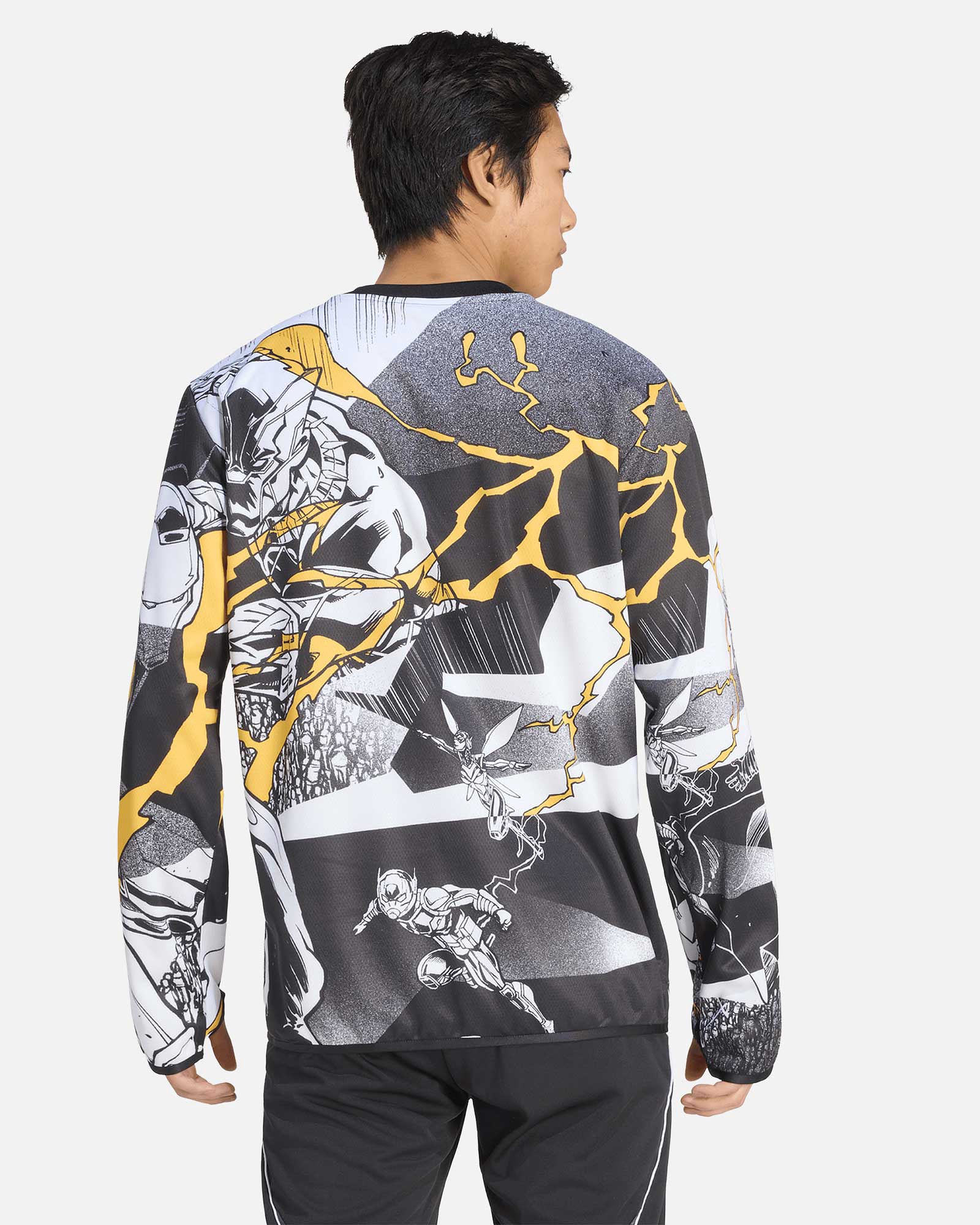 Sudadera Real Madrid 2025/2026 Marvel Avengers Prematch Warm - Fútbol Factory