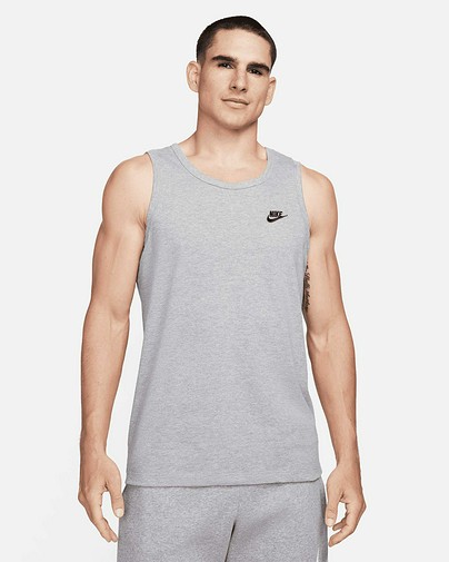 Camiseta Nike Club Sportswear