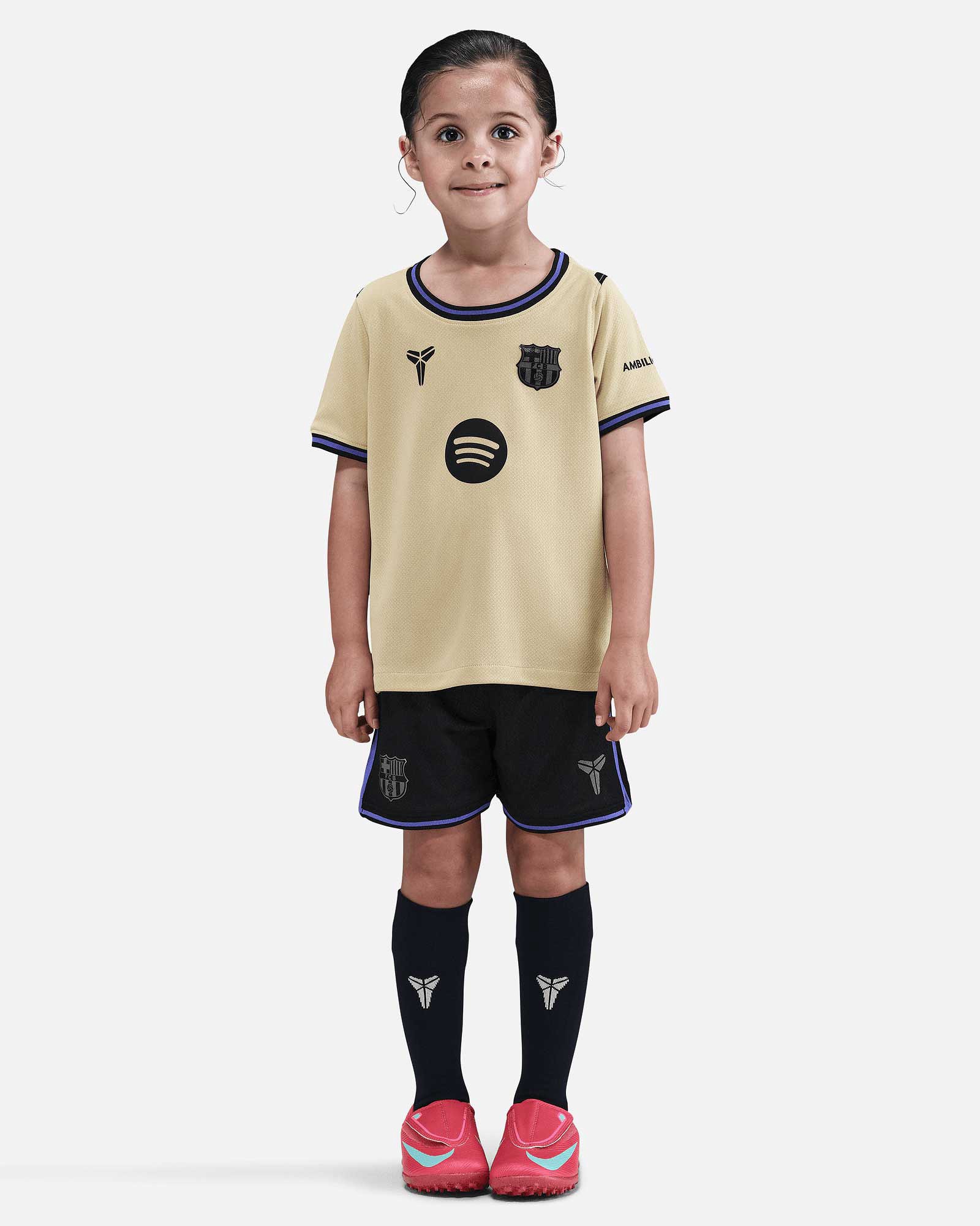 Mini conjunto 2ª FC Barcelona 2025/2026 ft. Kobe - Fútbol Factory