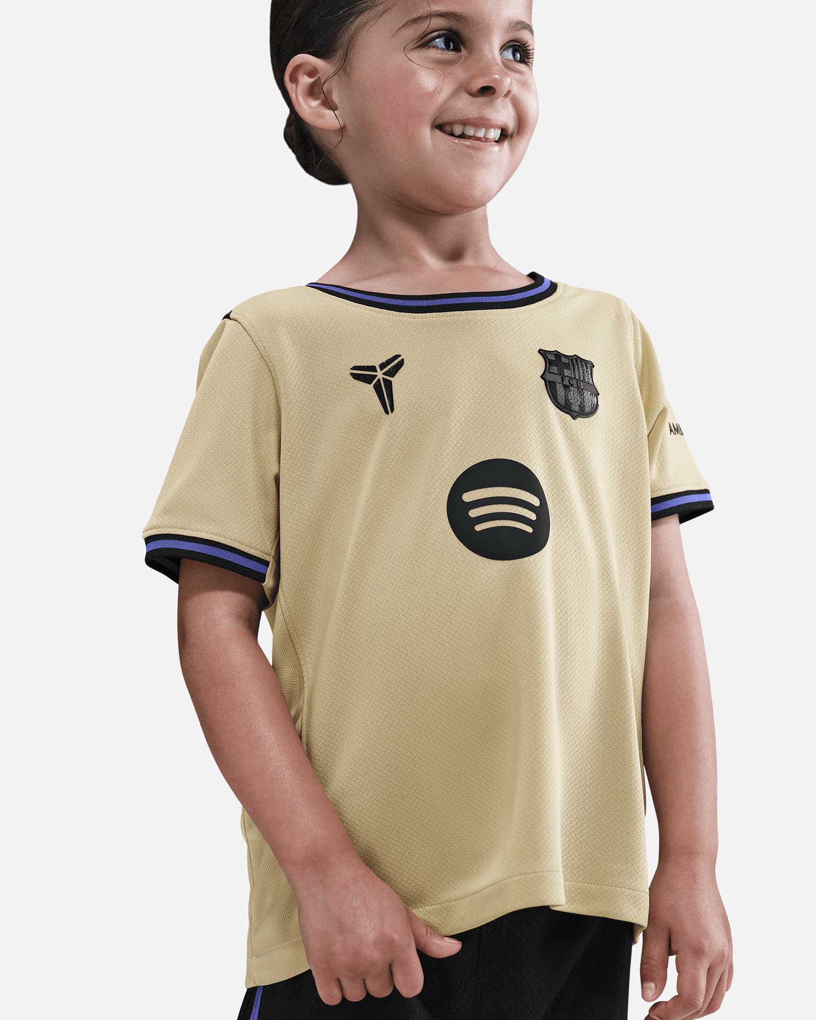 Mini conjunto 2ª FC Barcelona 2025/2026 ft. Kobe - Fútbol Factory