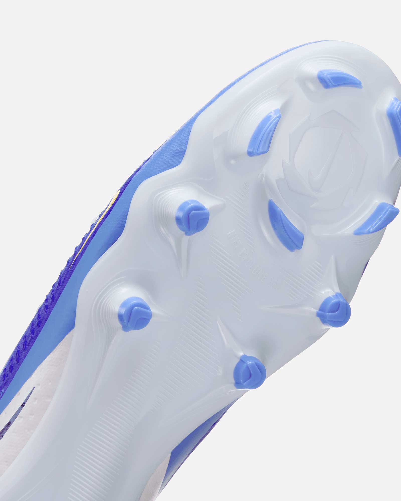 Botas Nike Phantom 6 Low Academy FG/MG - Fútbol Factory