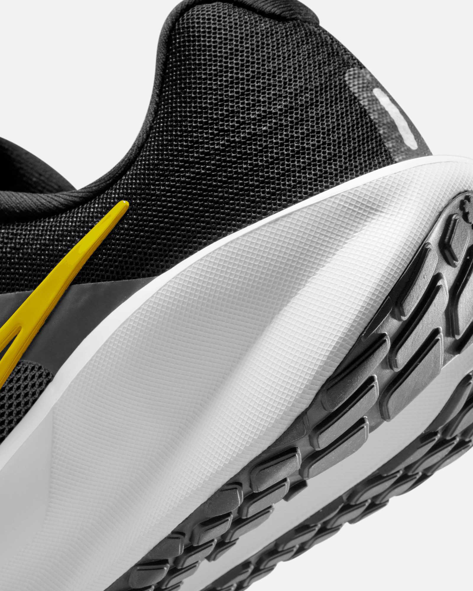 Zapatillas Nike Downshifter 13 - Fútbol Factory