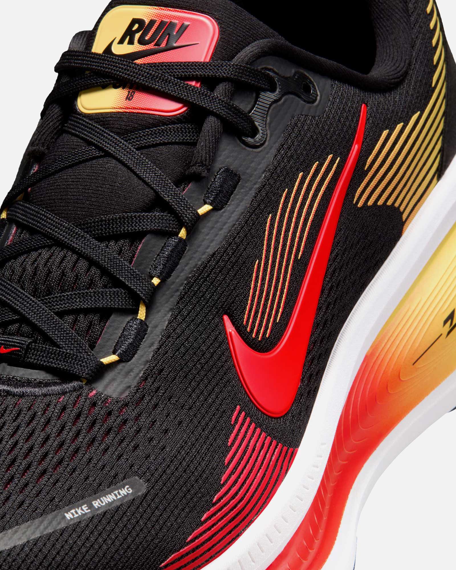 Zapatillas Nike Vomero 18 - Fútbol Factory