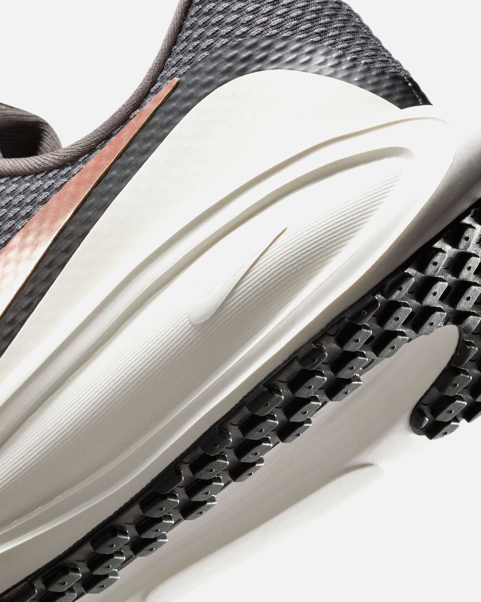 Zapatillas Nike Revolution 8 - Fútbol Factory