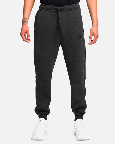 Calças Nike Tech Jogger