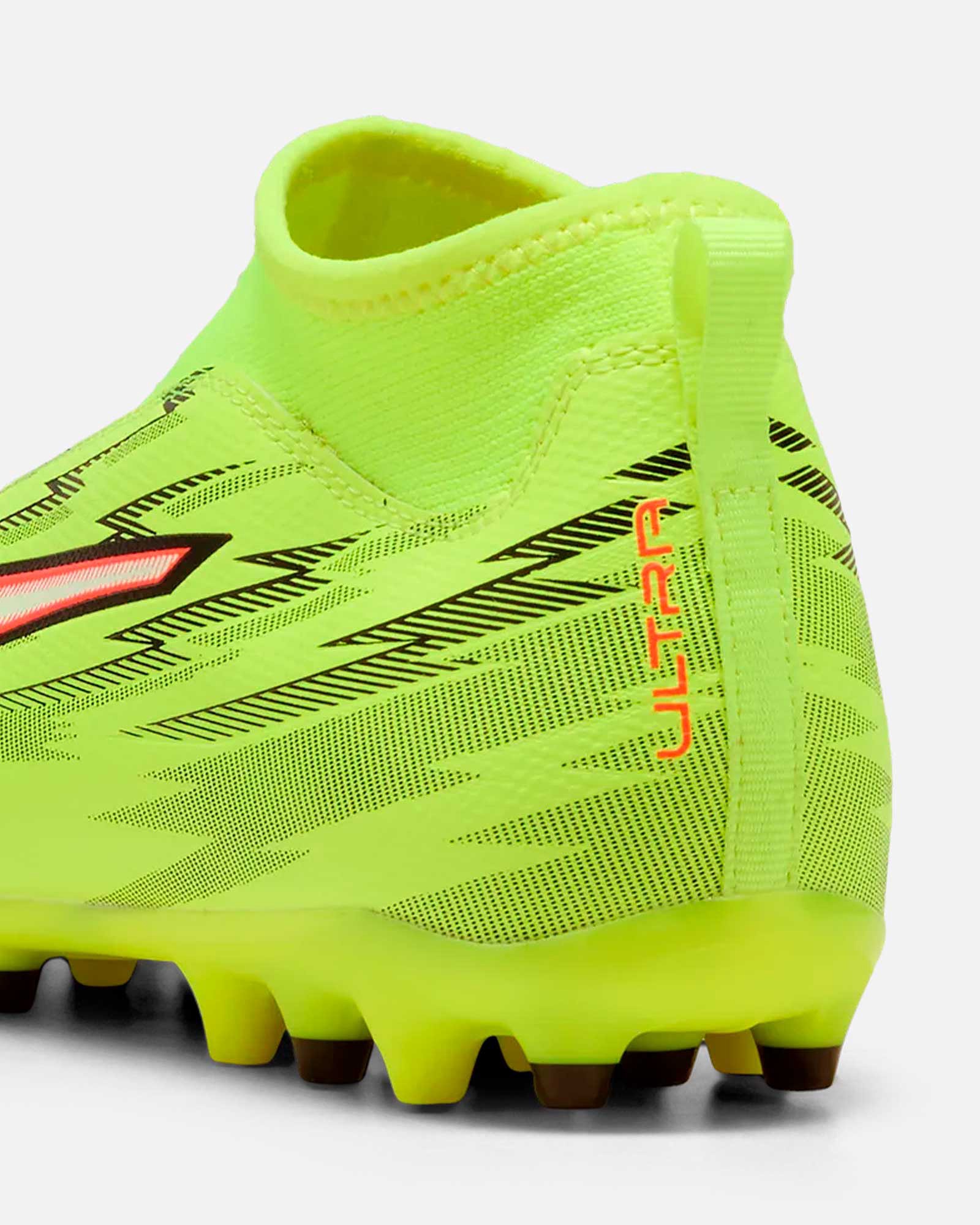 Botas PUMA Ultra 6 Match+ MG LL - Fútbol Factory