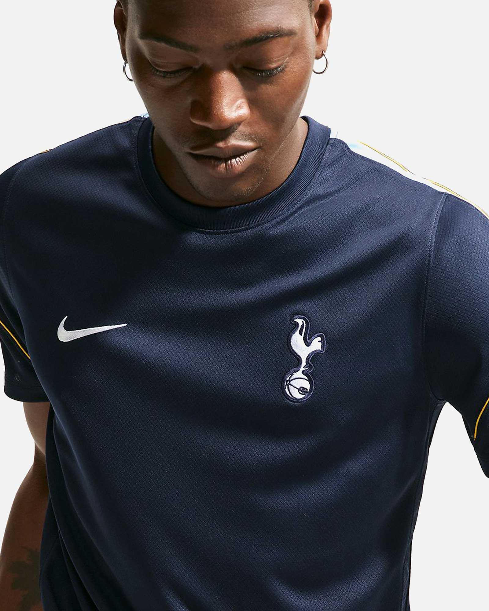 Camisola Tottenham Hotspur Strike 2026/2027 - Fútbol Factory