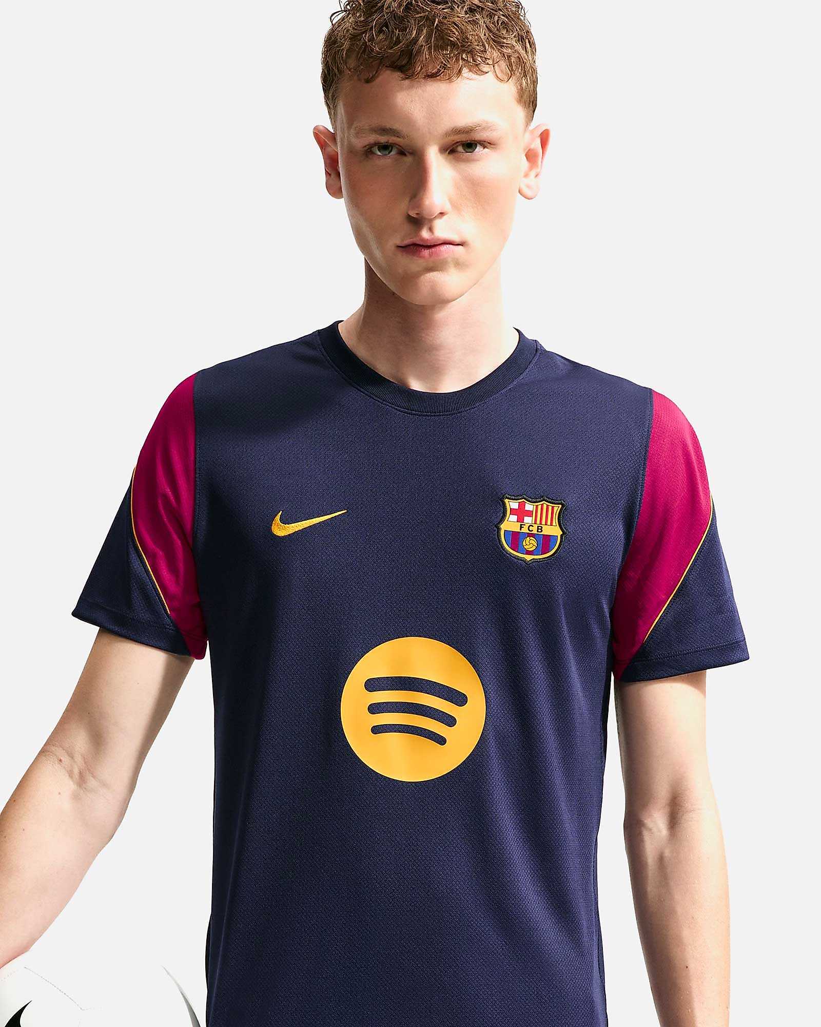Camiseta FC Barcelona 2026/2027 Strike Camiseta FC Barcelona 2026/2027 Strike - Fútbol Factory
