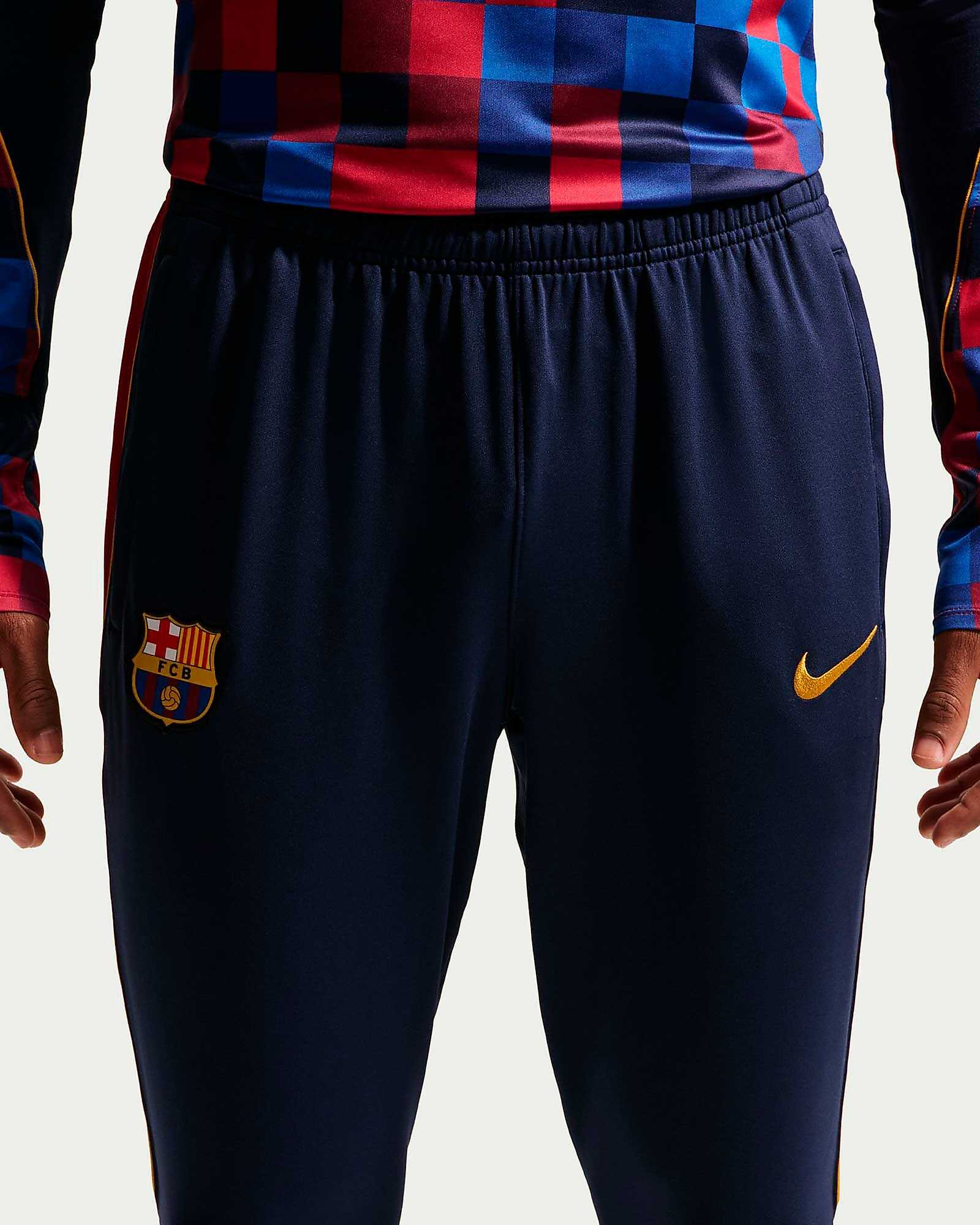 Calças compridas FC Barcelona 2026/2027 Strike Calças compridas FC Barcelona 2026/2027 Strike - Fútbol Factory