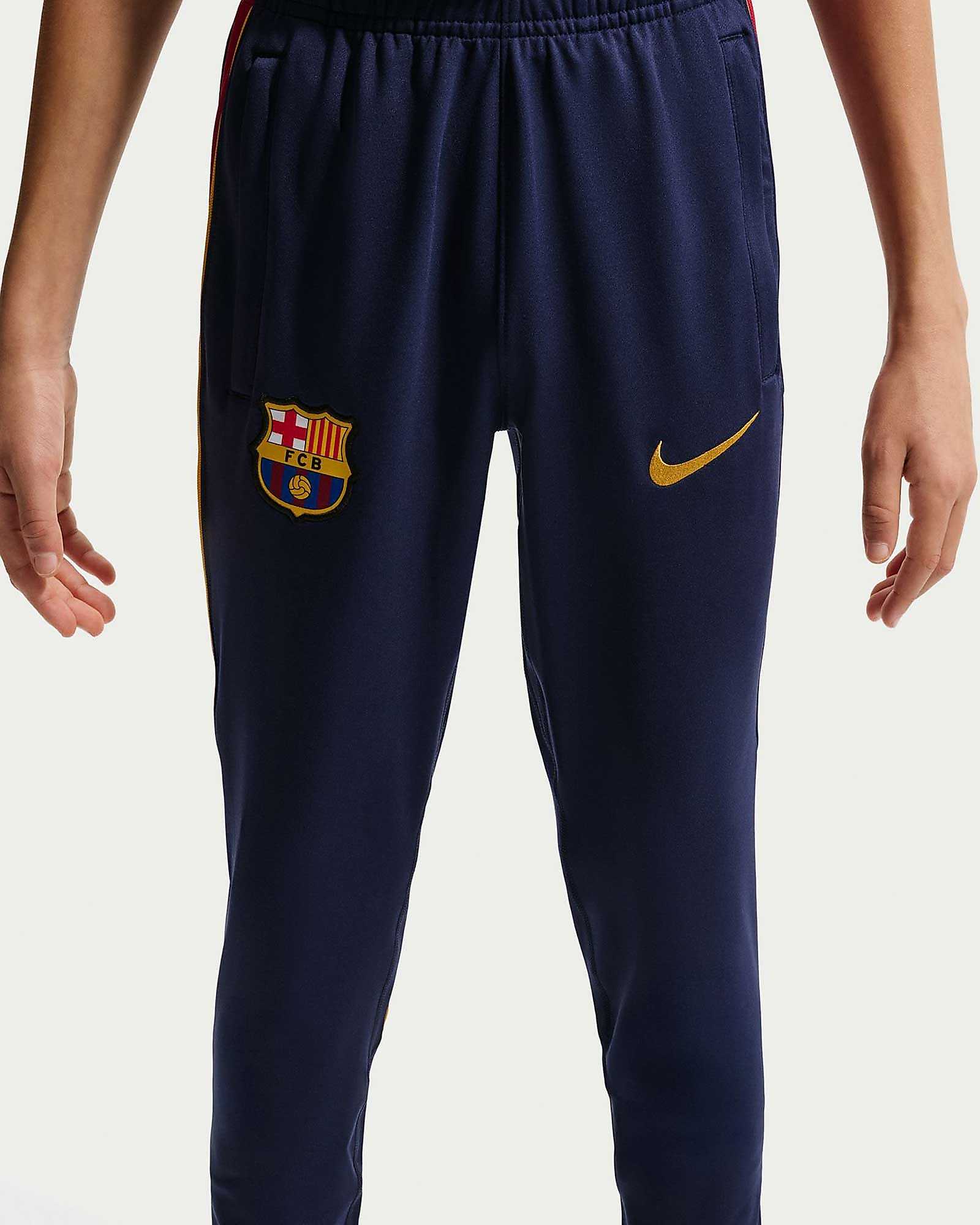 Pantalão comprido FC Barcelona 2026/2027 Strike Pantalão comprido FC Barcelona 2026/2027 Strike - Fútbol Factory