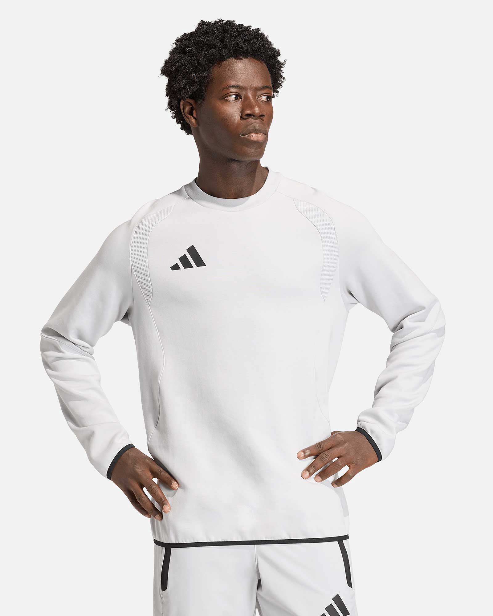 Sudadera adidas Tiro Travel Crew - Fútbol Factory