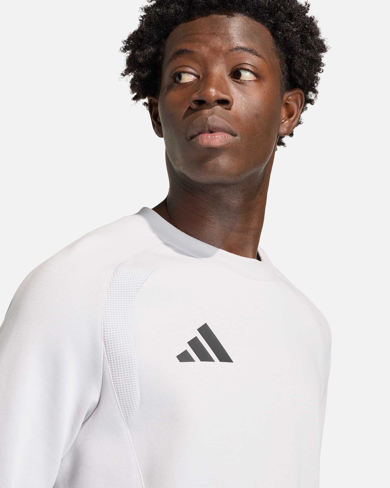 Sudadera adidas Tiro Travel Crew - Fútbol Factory