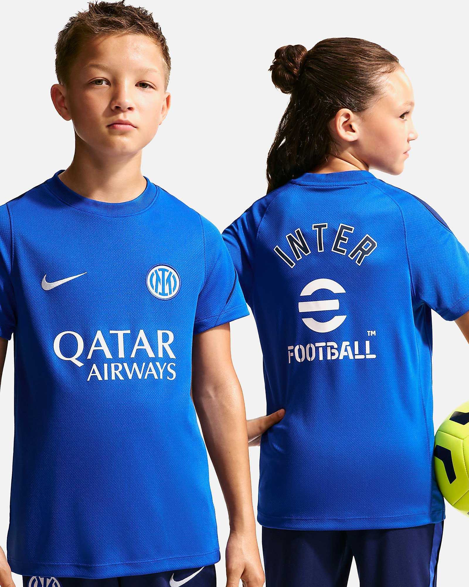 Camisola Inter de Milão 2026/2027 Strike Camisola Inter de Milão 2026/2027 Strike - Fútbol Factory