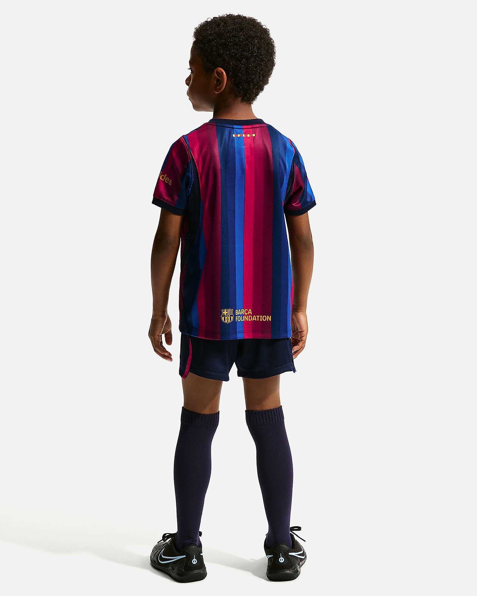 Conjunto 1ª FC Barcelona 2026/2027 Conjunto 1ª FC Barcelona 2026/2027 - Fútbol Factory