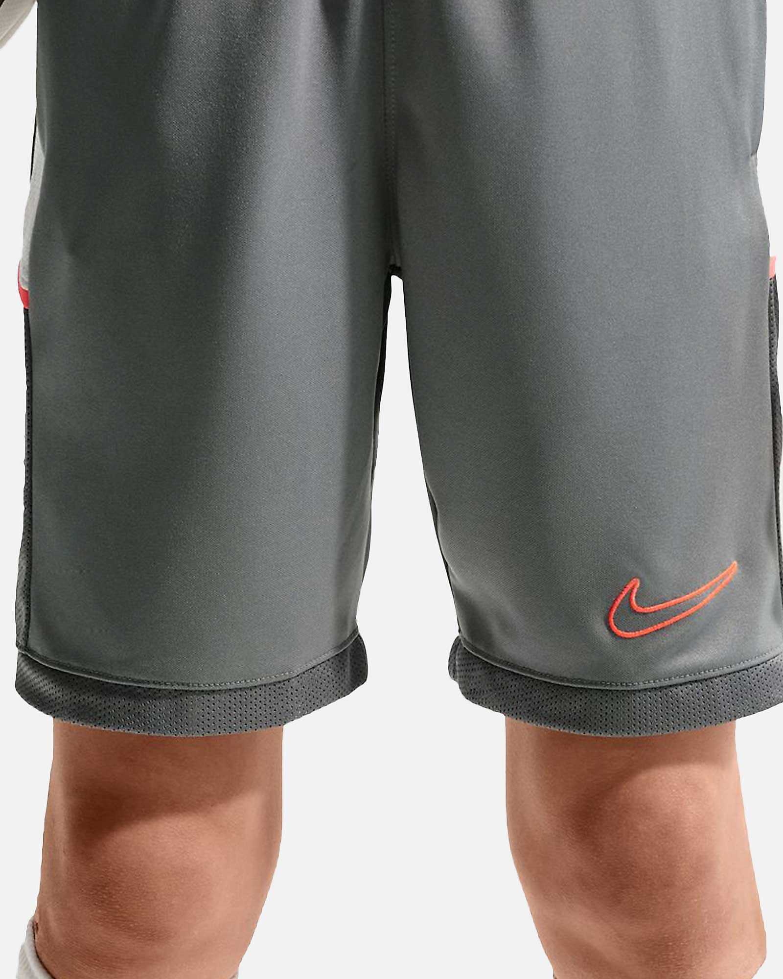 Pantalón Nike Academy 25 Dri-FIT 7in Pantalón Nike Academy 25 Dri-FIT 7in - Fútbol Factory