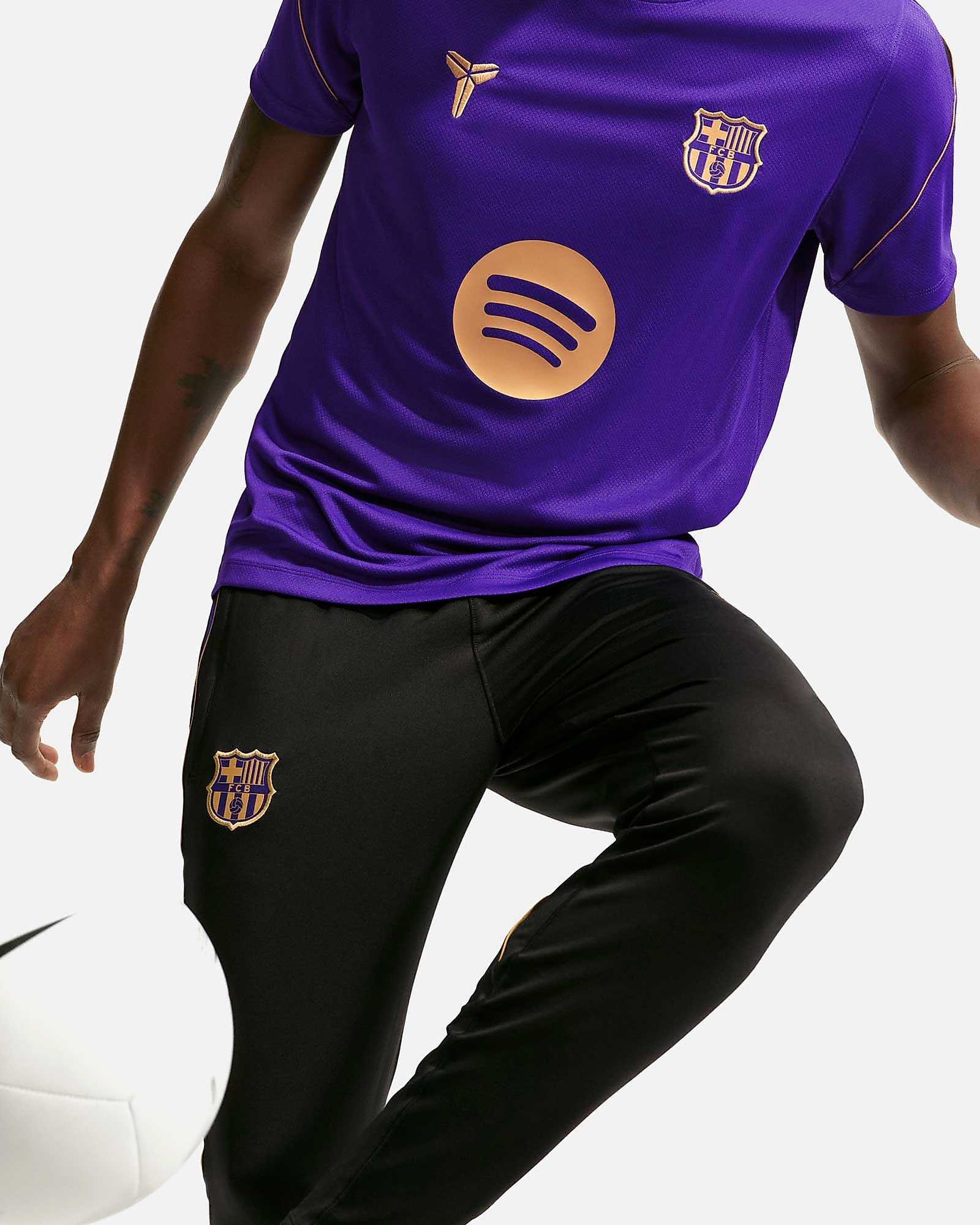 Camiseta FC Barcelona 2026/2027 Strike Kobe Camiseta FC Barcelona 2026/2027 Strike Kobe - Fútbol Factory