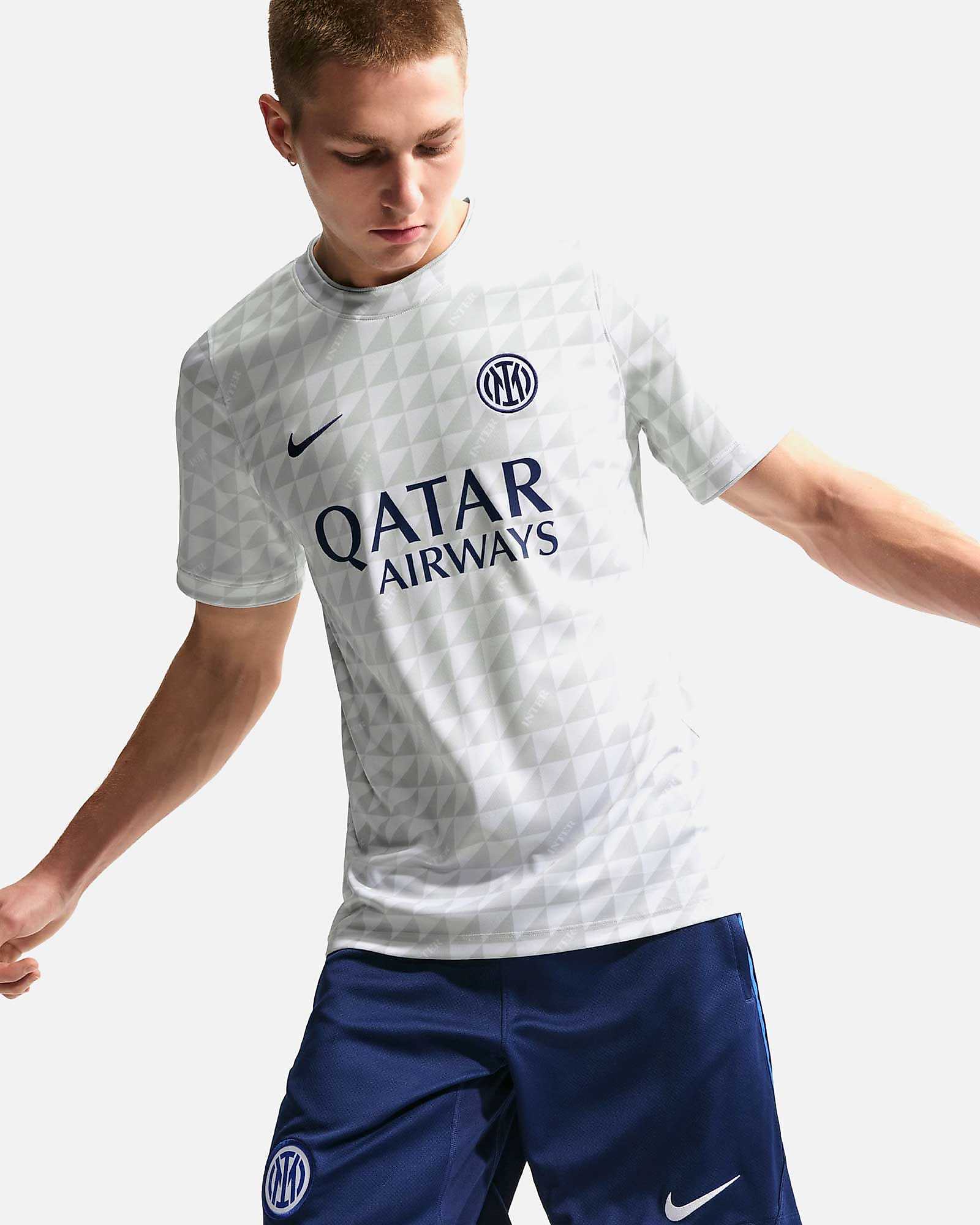 Camiseta Inter de Milán 2026/2027 Prematch Camiseta Inter de Milán 2026/2027 Prematch - Fútbol Factory