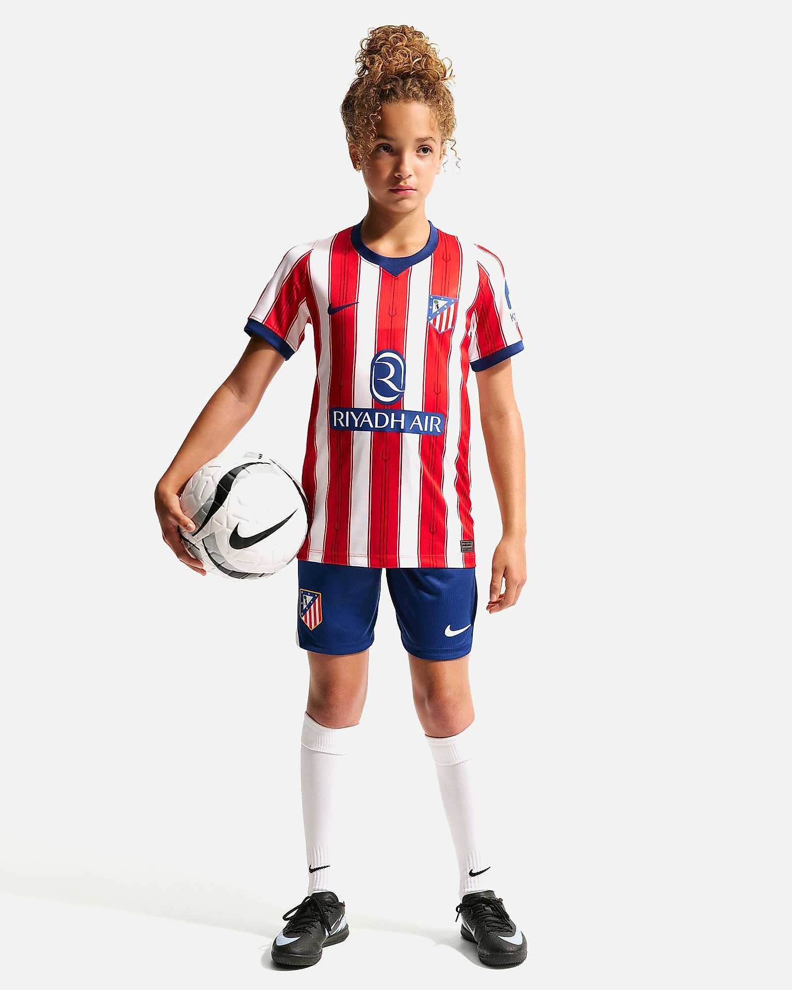 Conjunto 1ª Atlético de Madrid 2026/2027 Conjunto 1ª Atlético de Madrid 2026/2027 - Fútbol Factory
