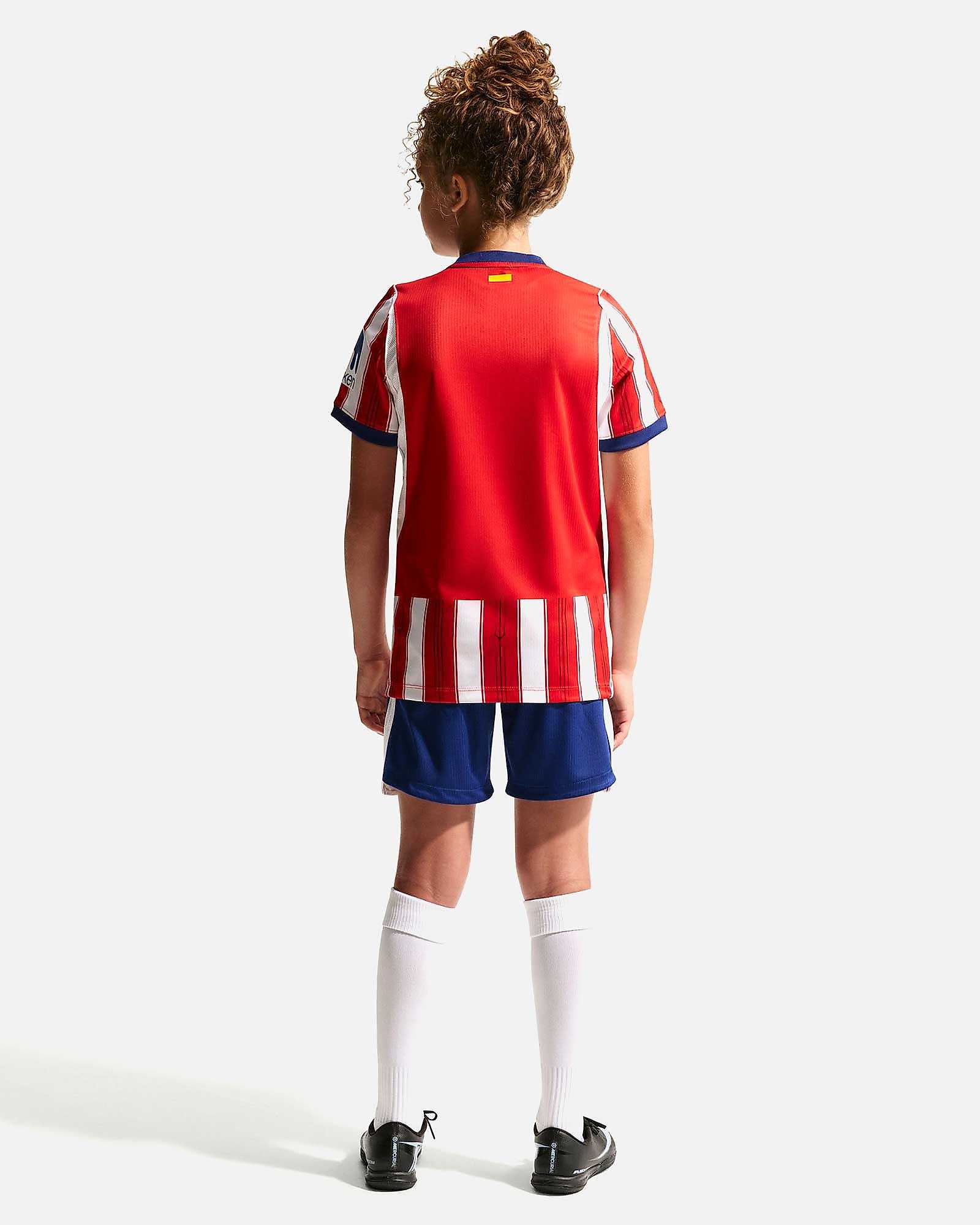 Conjunto 1ª Atlético de Madrid 2026/2027 Conjunto 1ª Atlético de Madrid 2026/2027 - Fútbol Factory