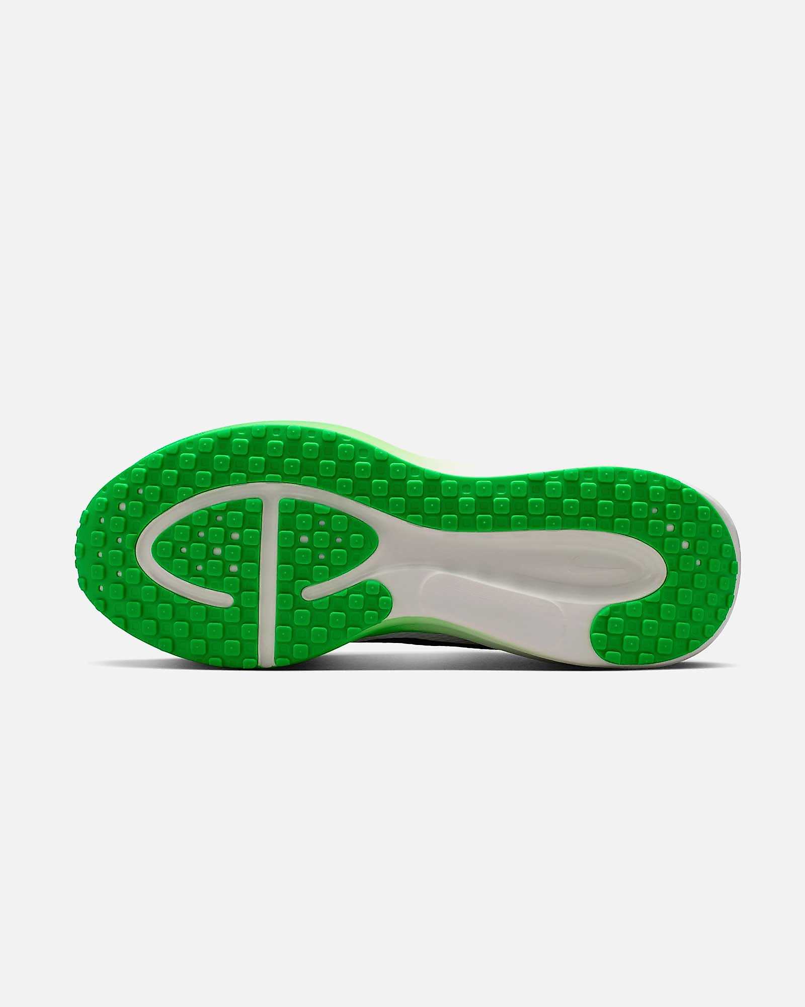 Sapatilhas Nike Revolution 8 Sapatilhas Nike Revolution 8 - Fútbol Factory
