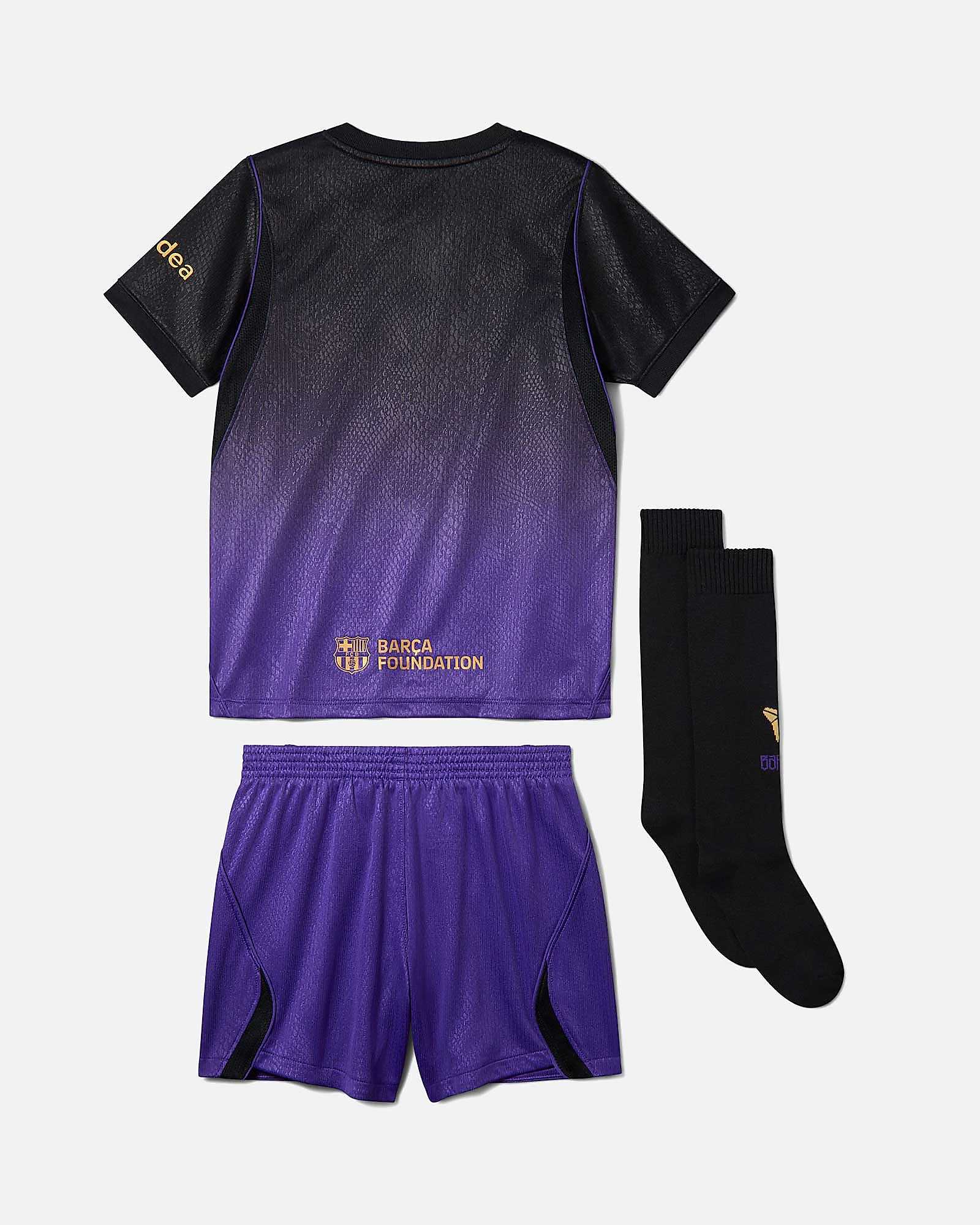 Conjunto 2ª FC Barcelona 2026/2027 Kobe Conjunto 2ª FC Barcelona 2026/2027 Kobe - Fútbol Factory